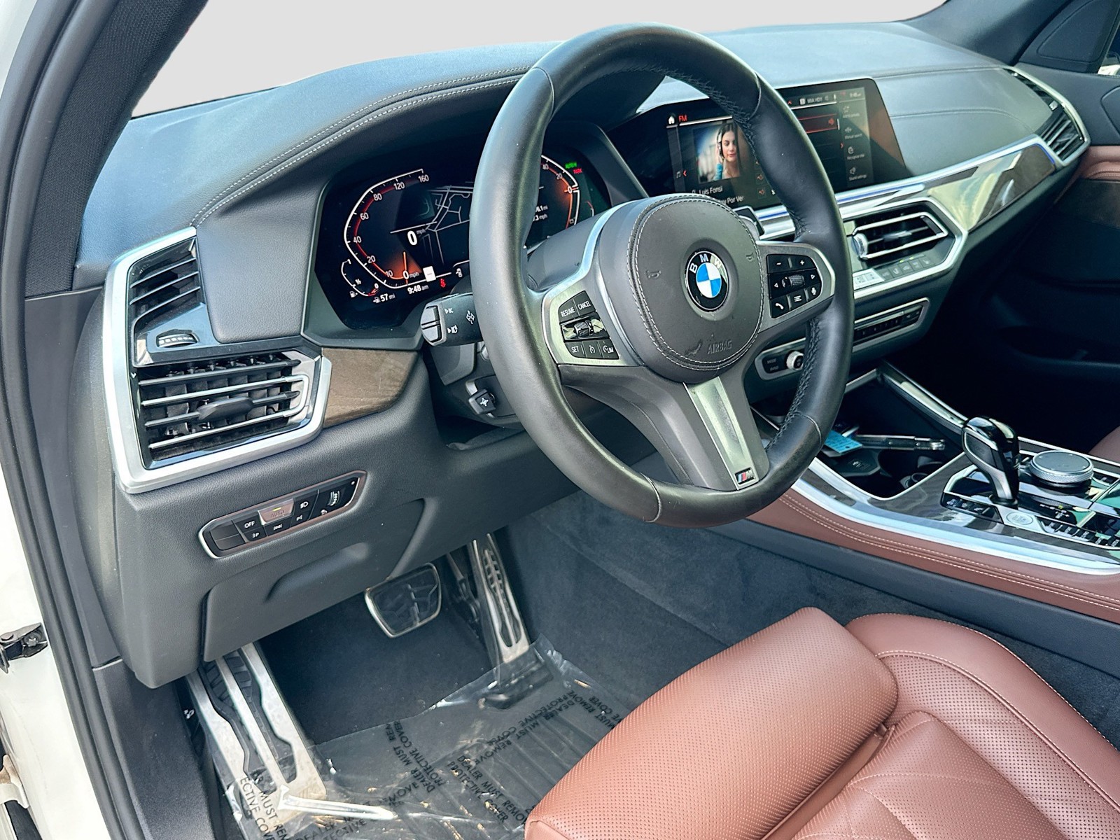Certified Used 2023 White BMW sDrive40i image 9