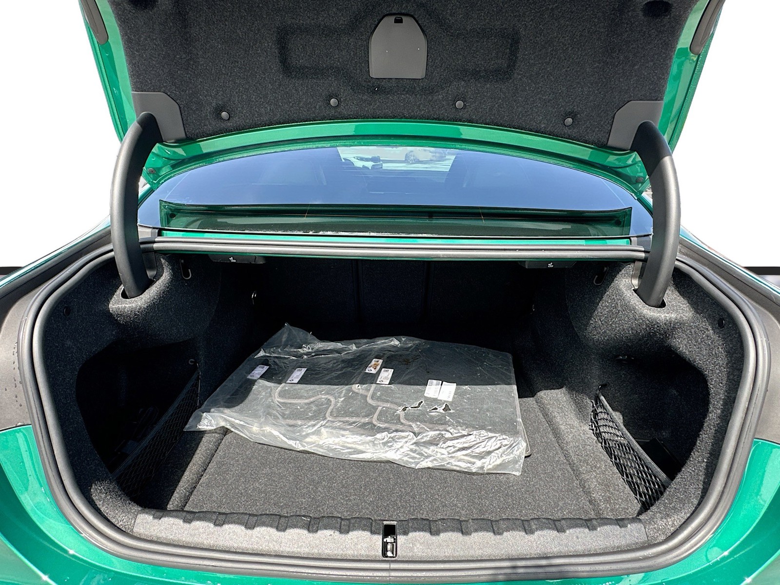 Used 2022 Green BMW Competition image 27