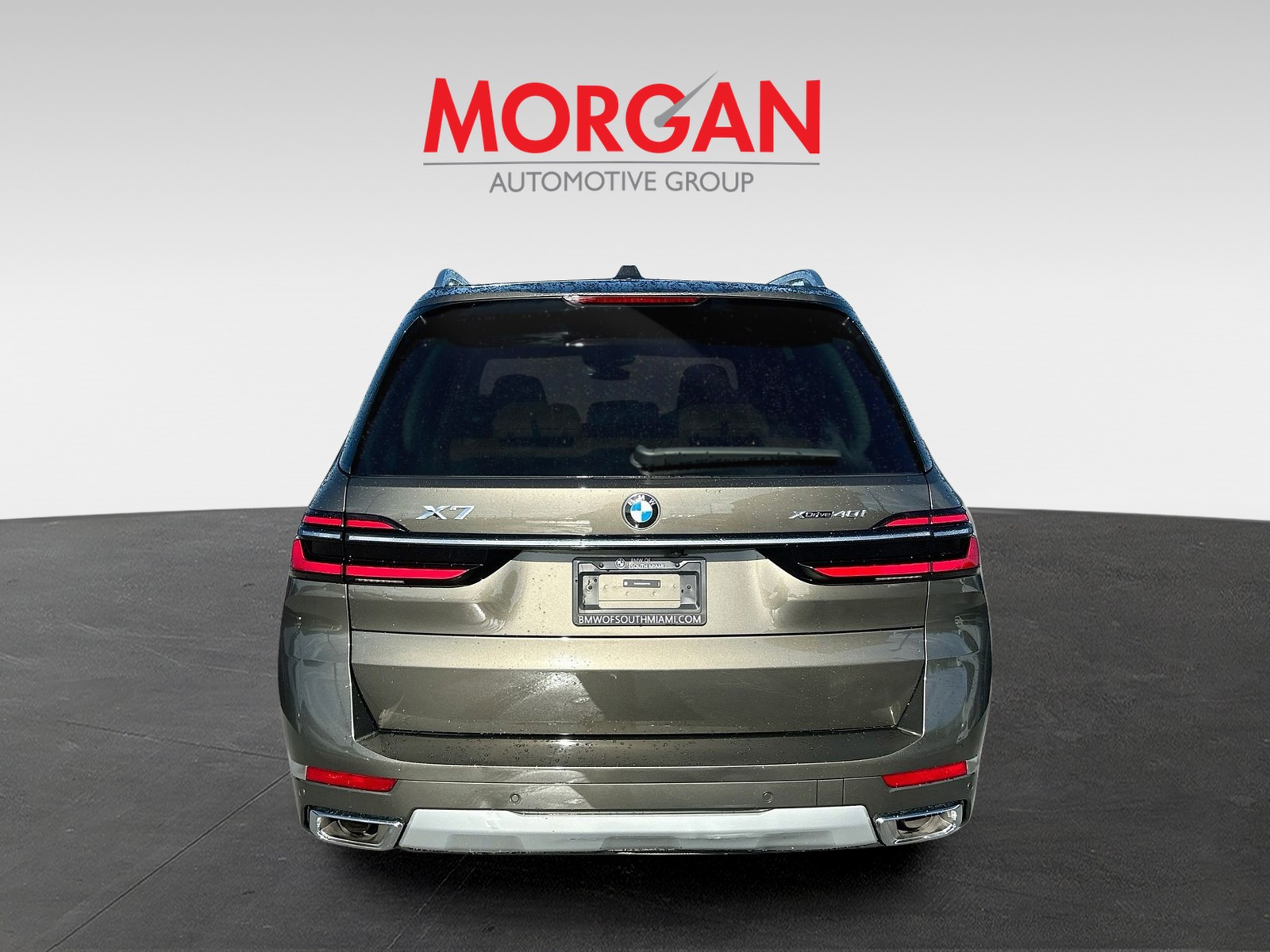 Certified Used 2025 Green BMW xDrive40i image 6