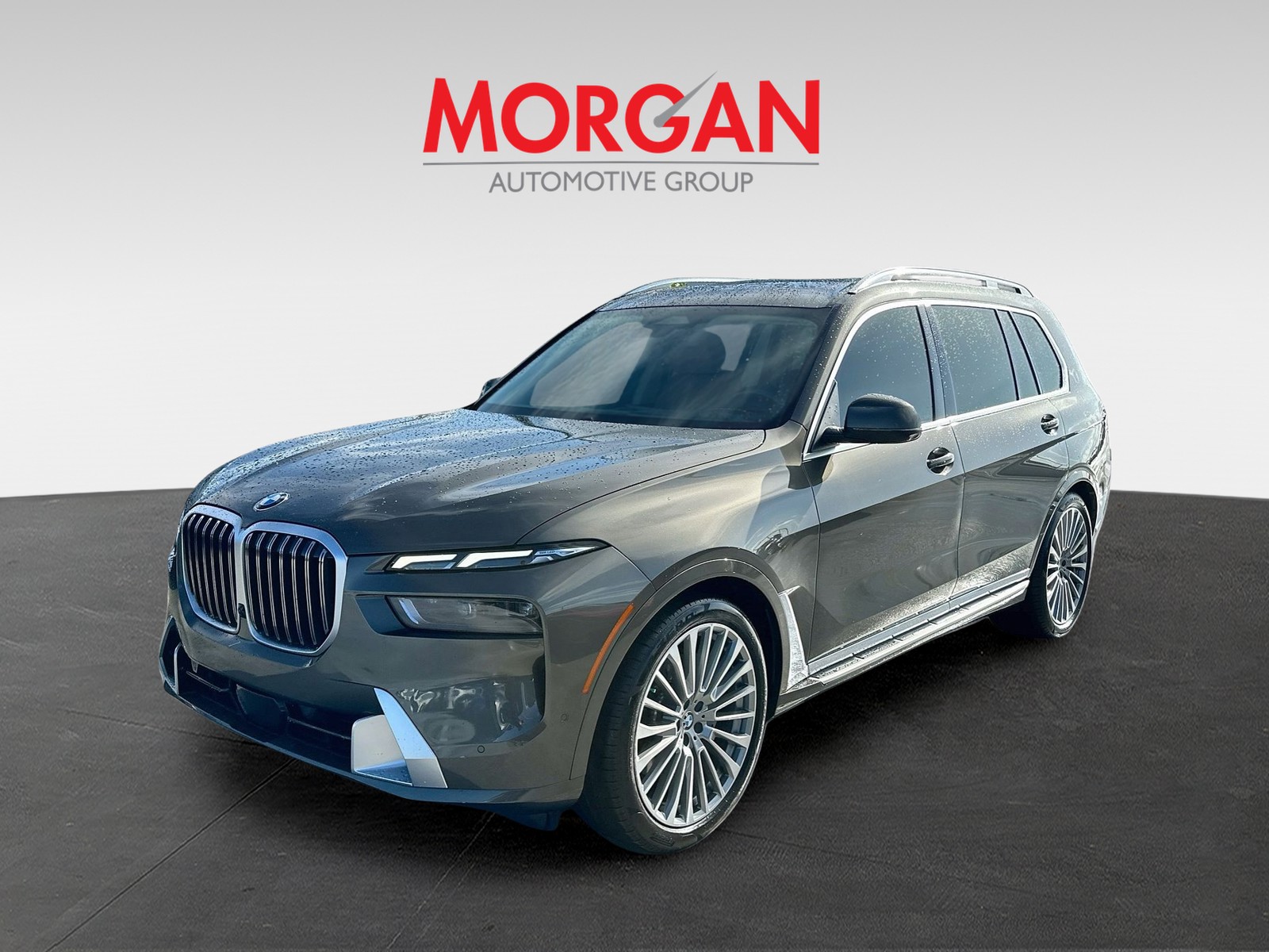 Certified Used 2025 Green BMW xDrive40i image 3