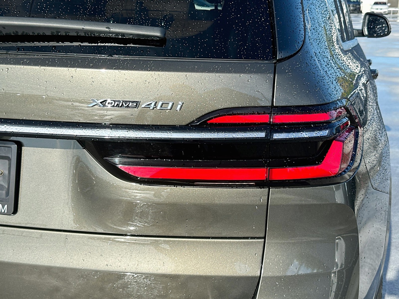 Certified Used 2025 Green BMW xDrive40i image 33
