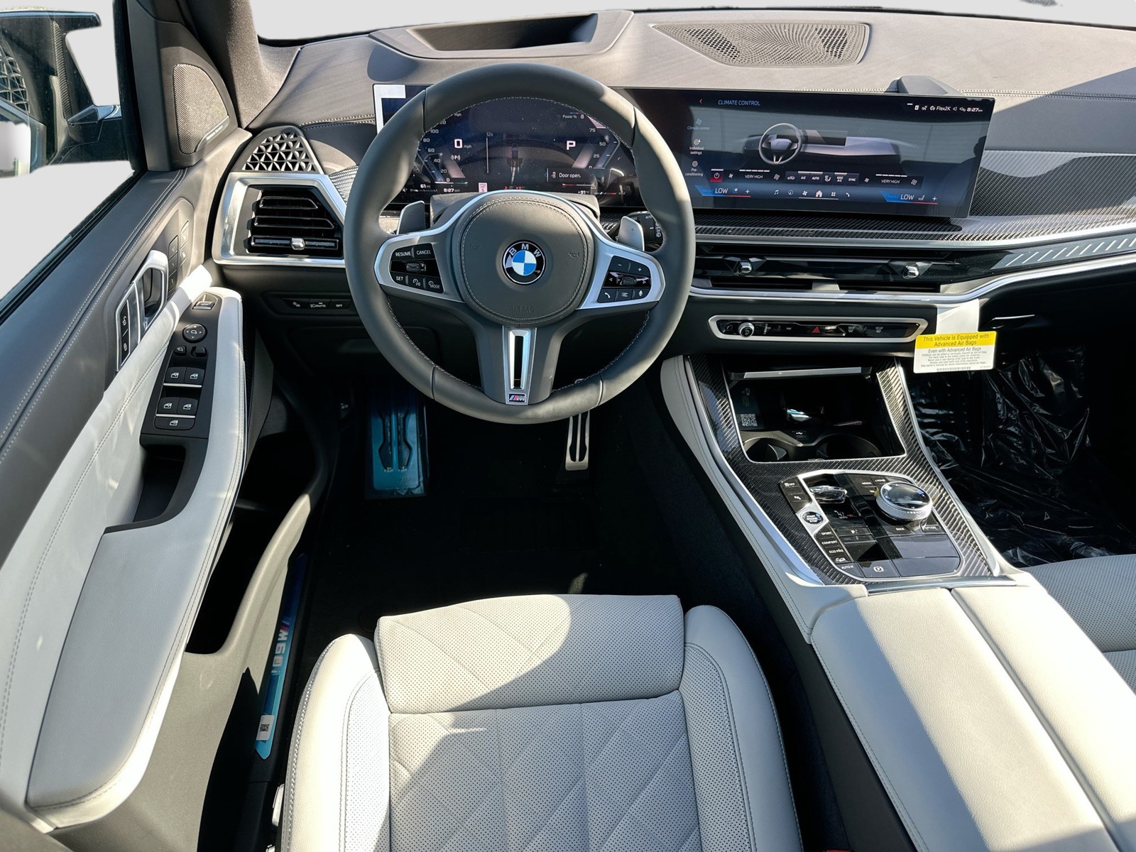 New 2026 Black BMW M60i image 17