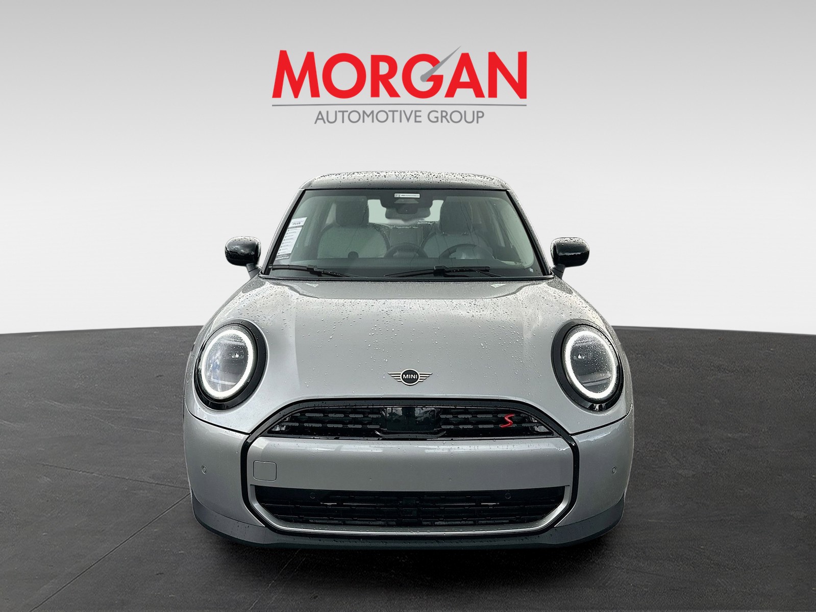 New 2026 Silver MINI Signature Plus image 2