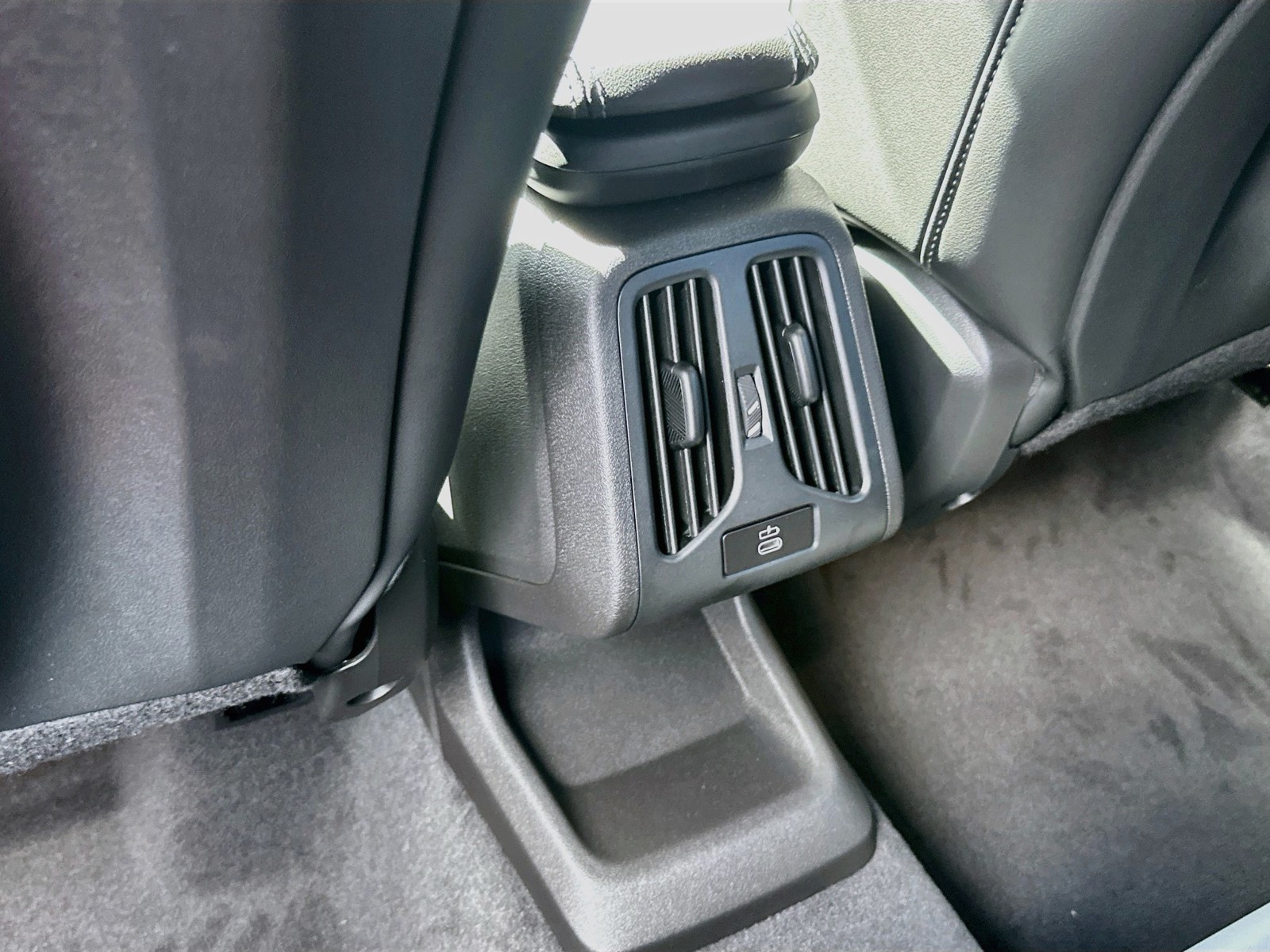 New 2026 Silver BMW xDrive28i image 19