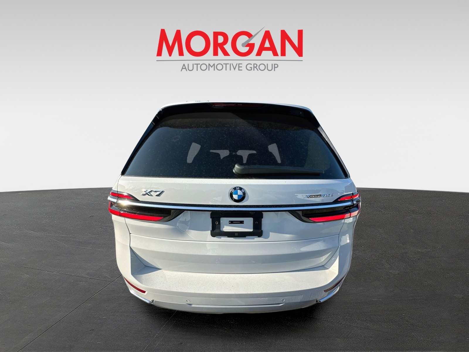 New 2027 White BMW xDrive40i image 5
