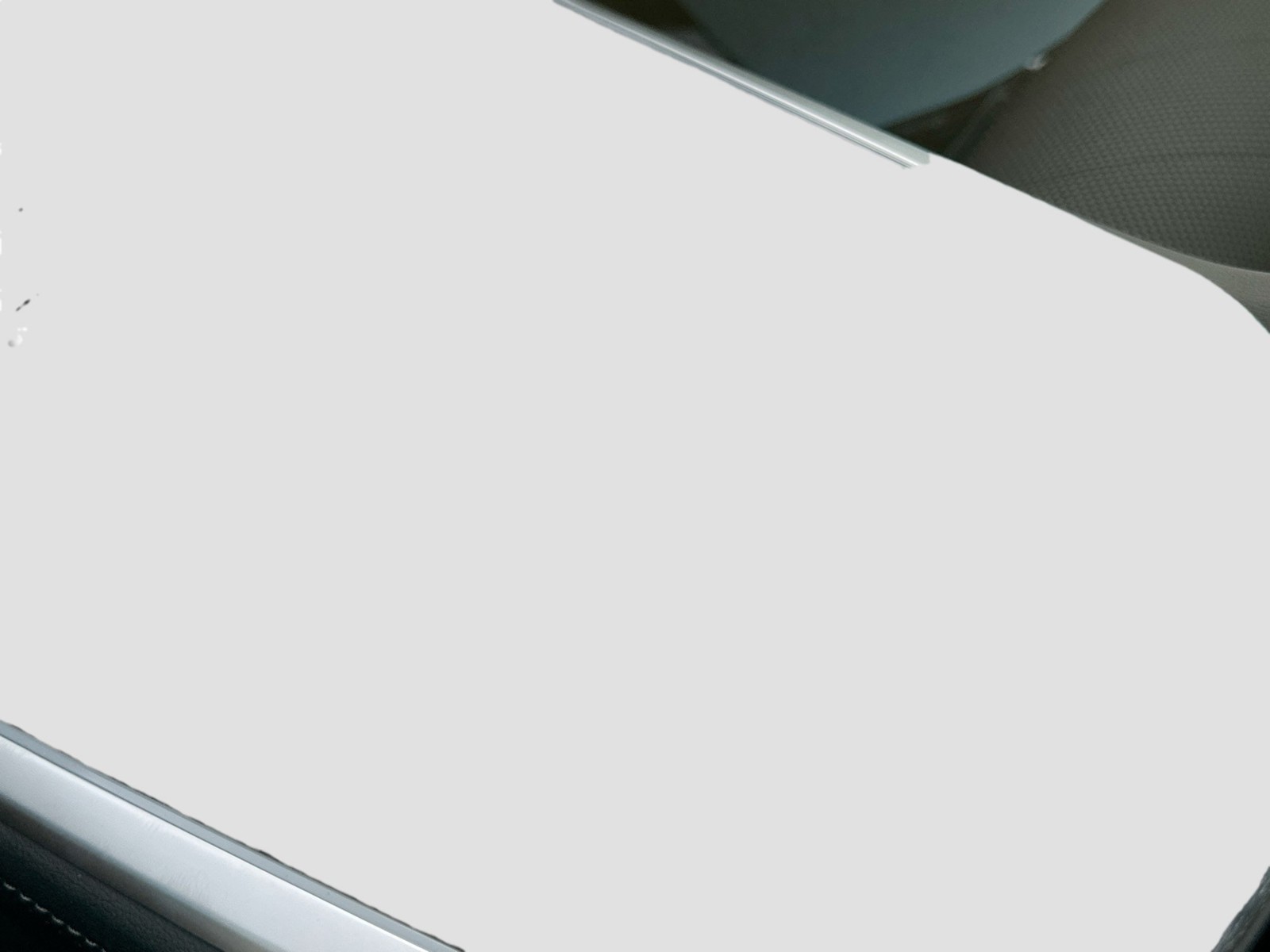New 2026 White BMW M60i image 12