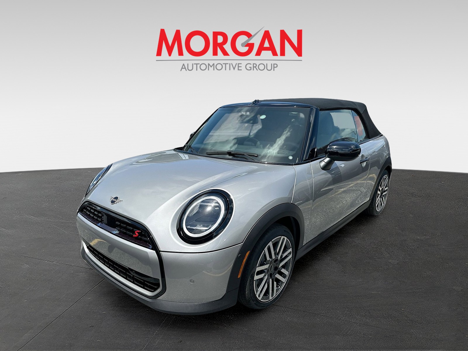 New 2026 Silver MINI Signature image 3