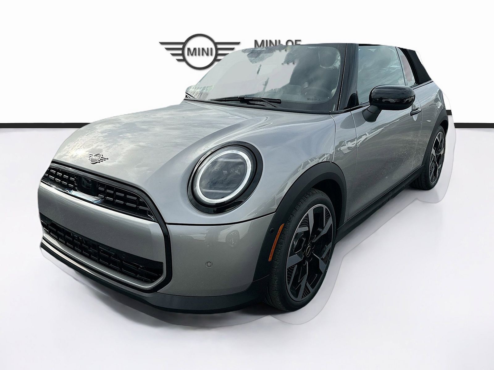 New 2026 Silver MINI Signature image 3