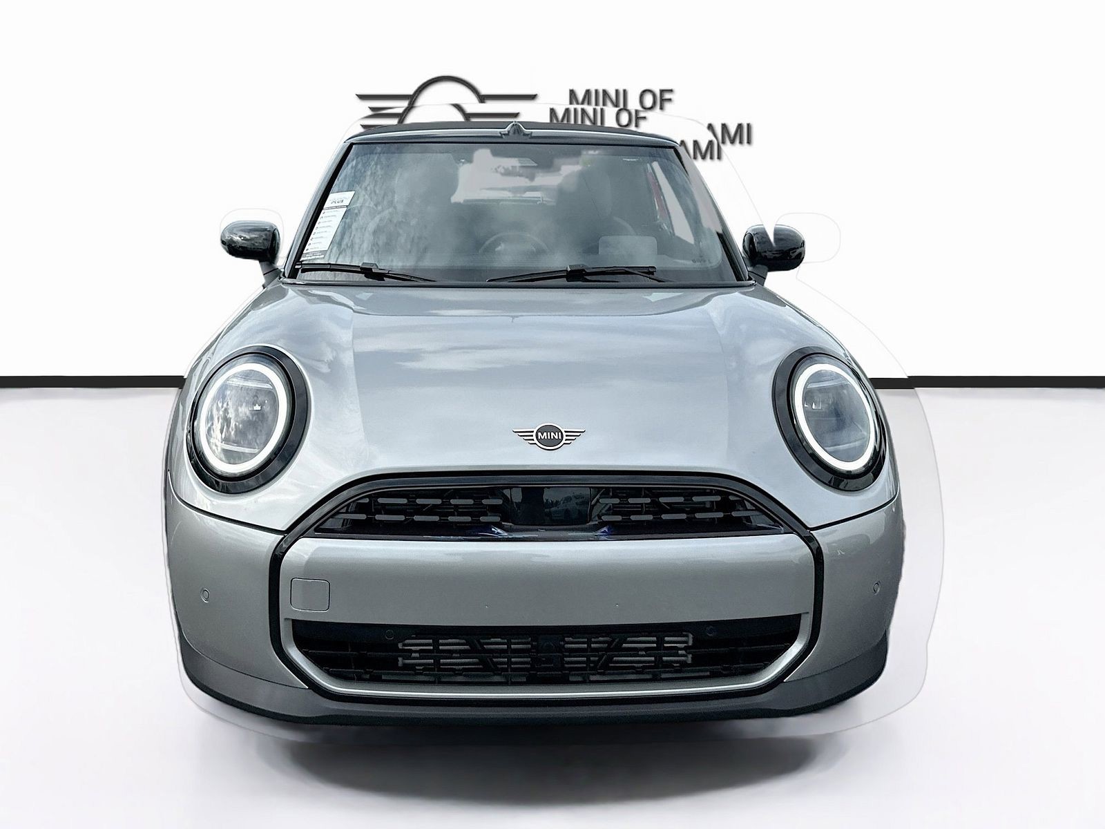 New 2026 Silver MINI Signature image 2
