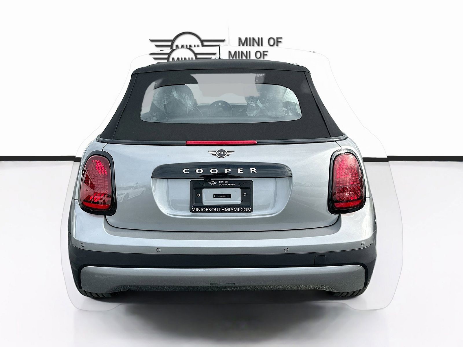 New 2026 Silver MINI Signature image 5