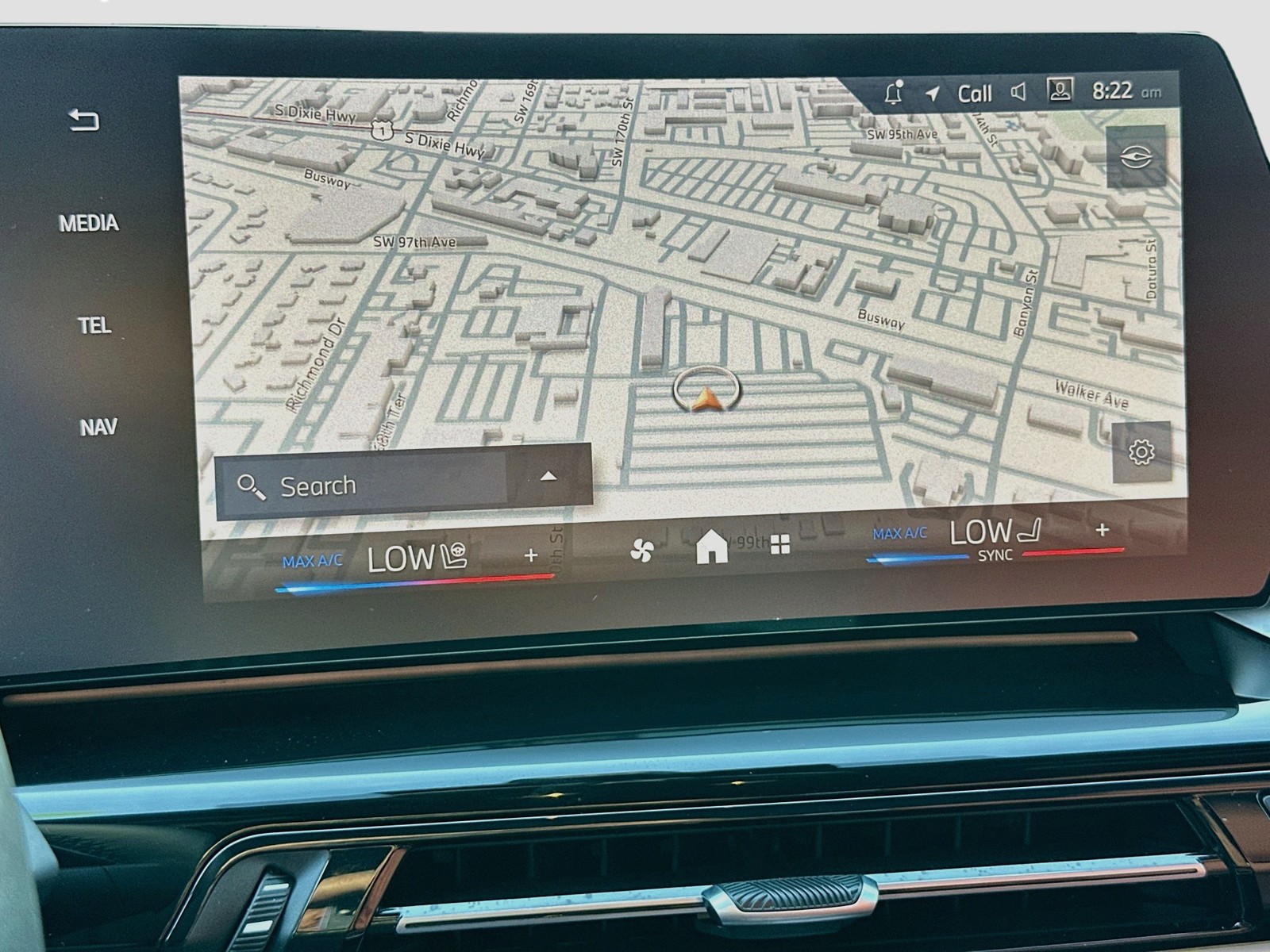 New 2027 Beige BMW xDrive28i image 9