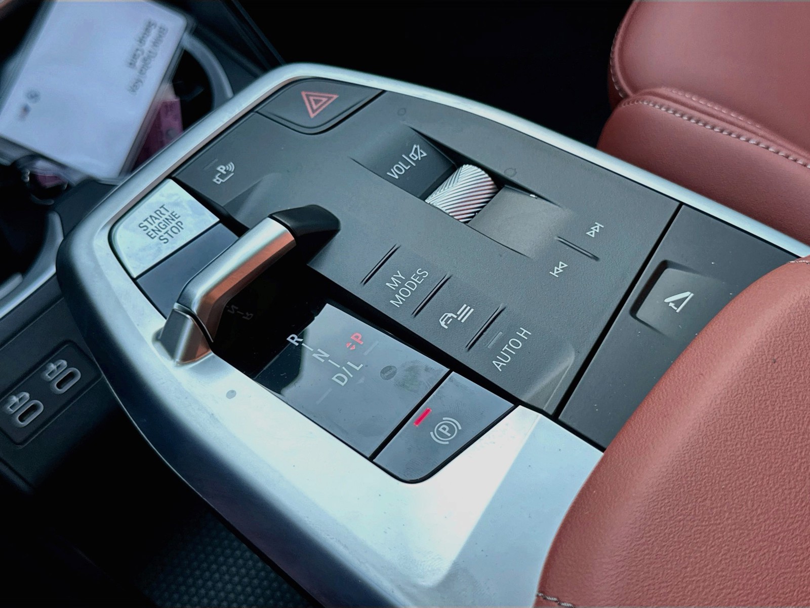 New 2027 Beige BMW xDrive28i image 13