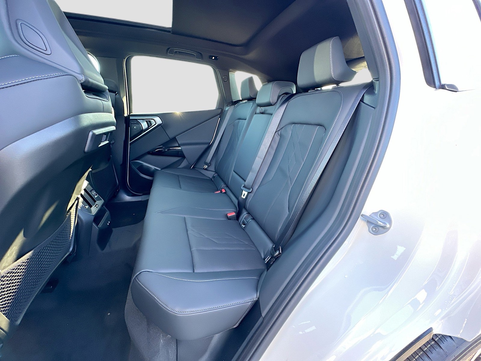 New 2026 White BMW 30 xDrive image 19