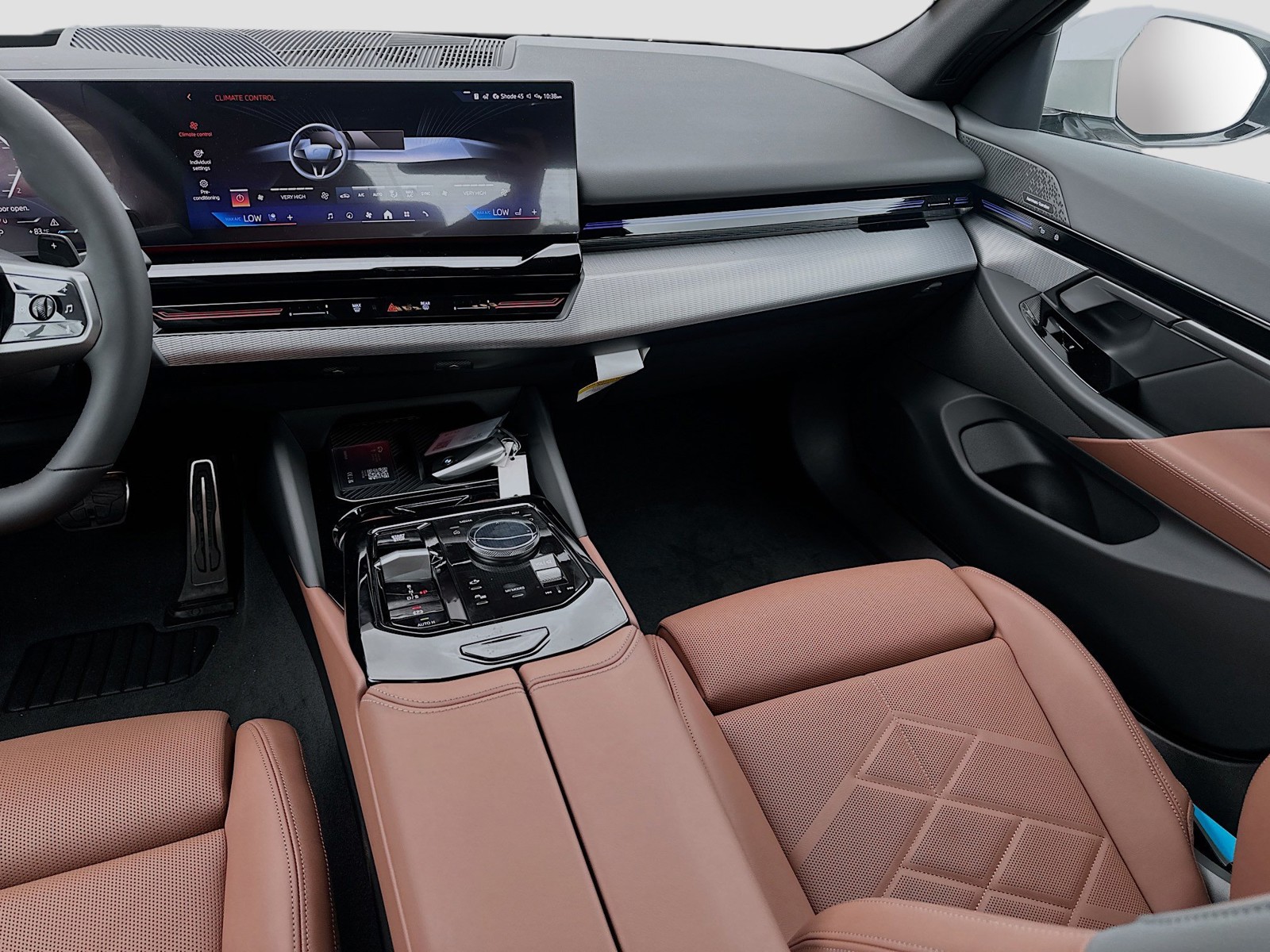 New 2026 White BMW 530i image 18