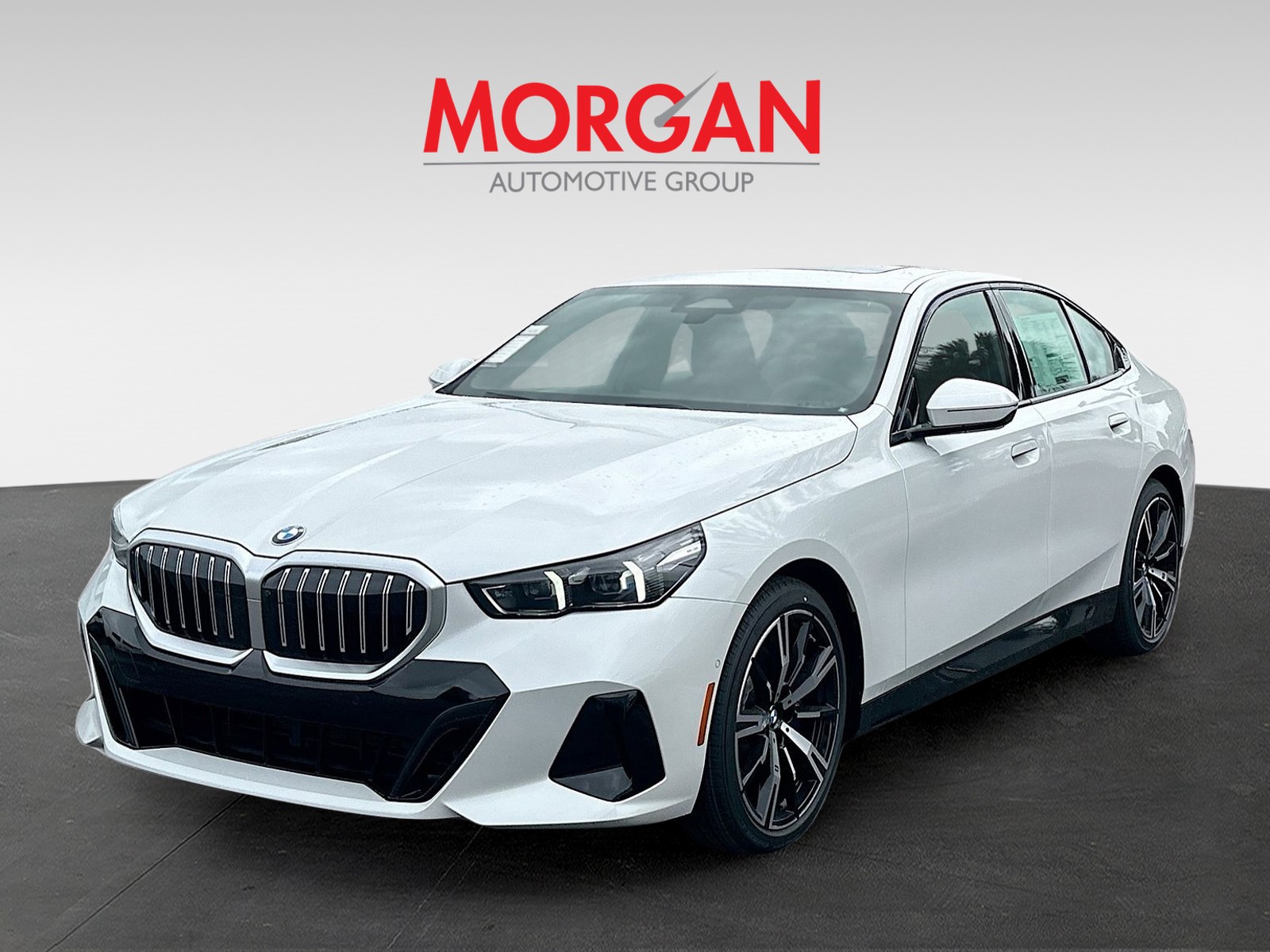 New 2026 White BMW 530i image 3