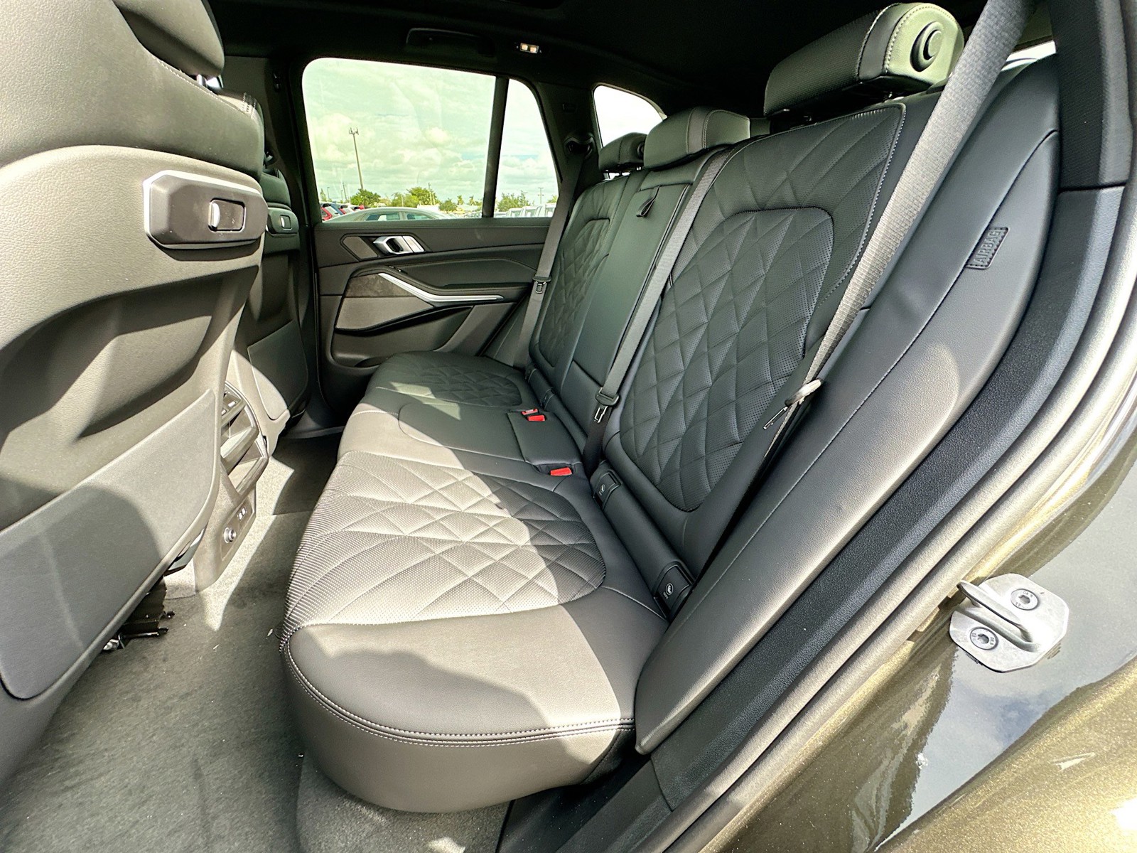 New 2026 Green BMW sDrive40i image 19