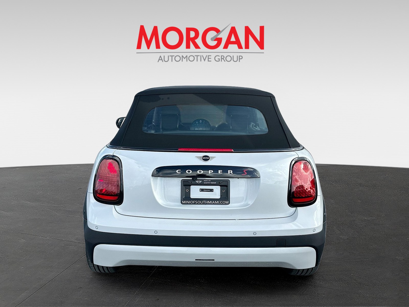 New 2026 White MINI Signature image 5
