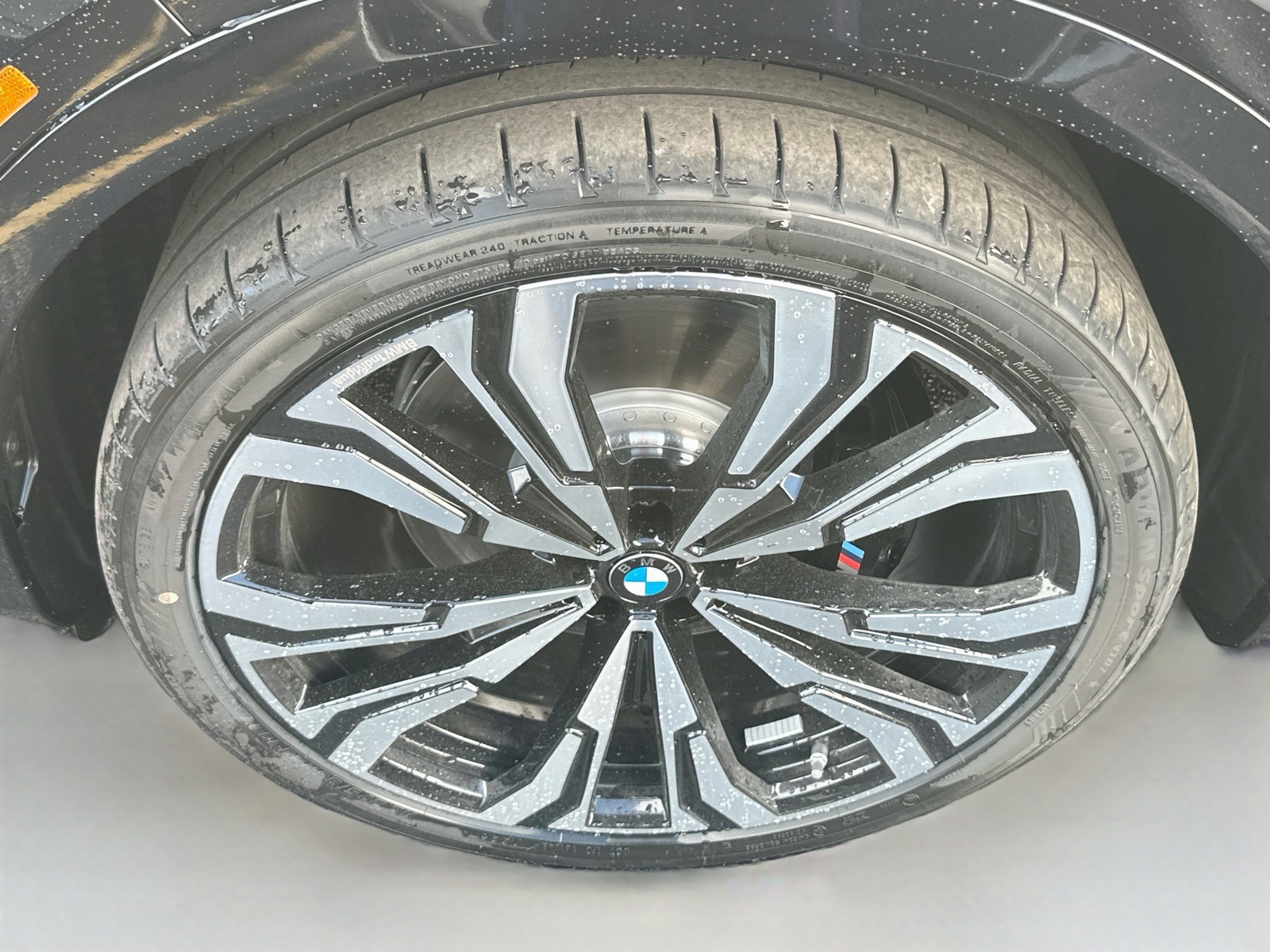 New 2027 Black BMW xDrive40i image 24