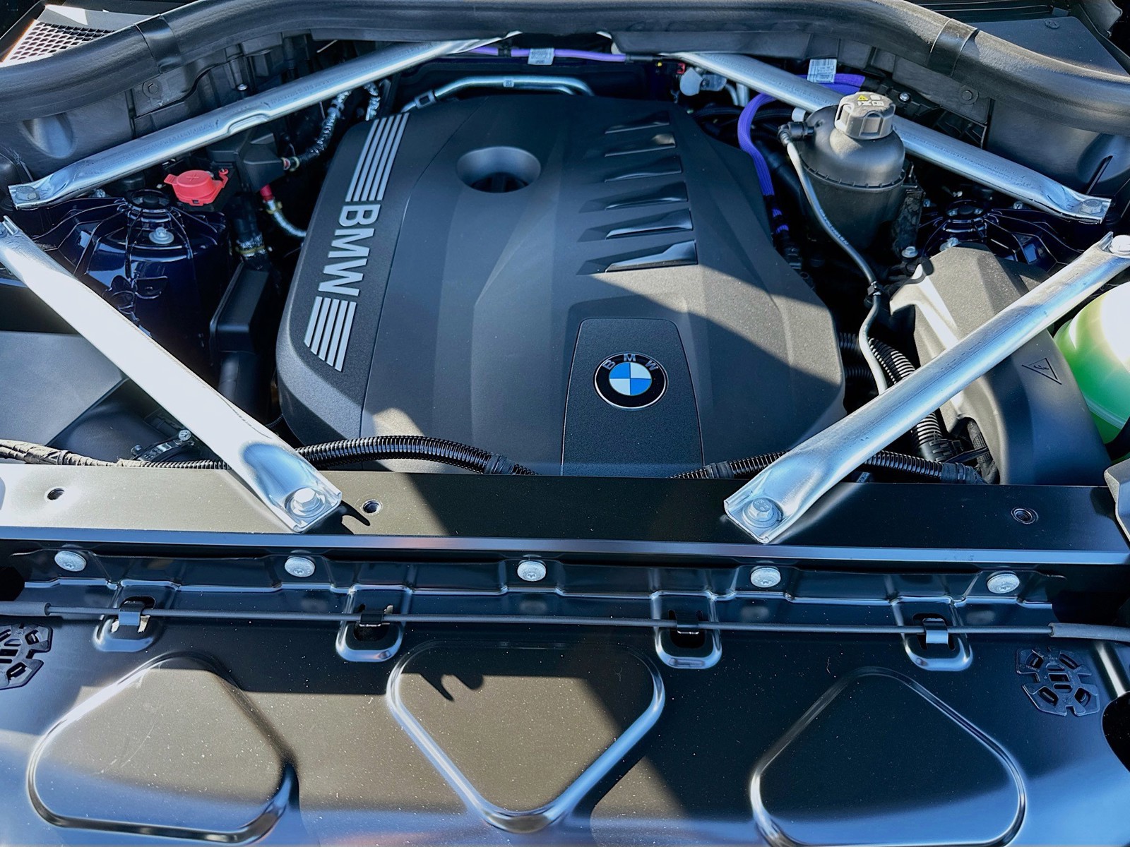 New 2026 Blue BMW sDrive40i image 25