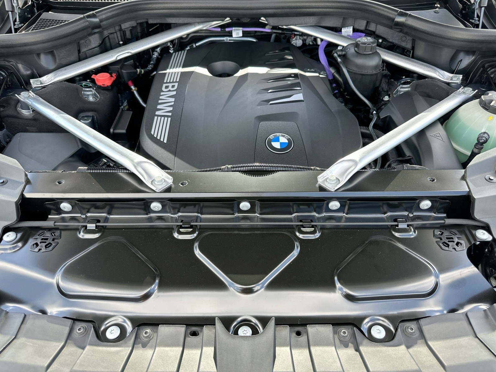 New 2027 Gray BMW xDrive40i image 25