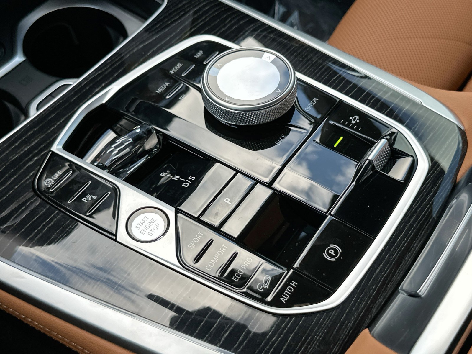 New 2027 Gray BMW xDrive40i image 14