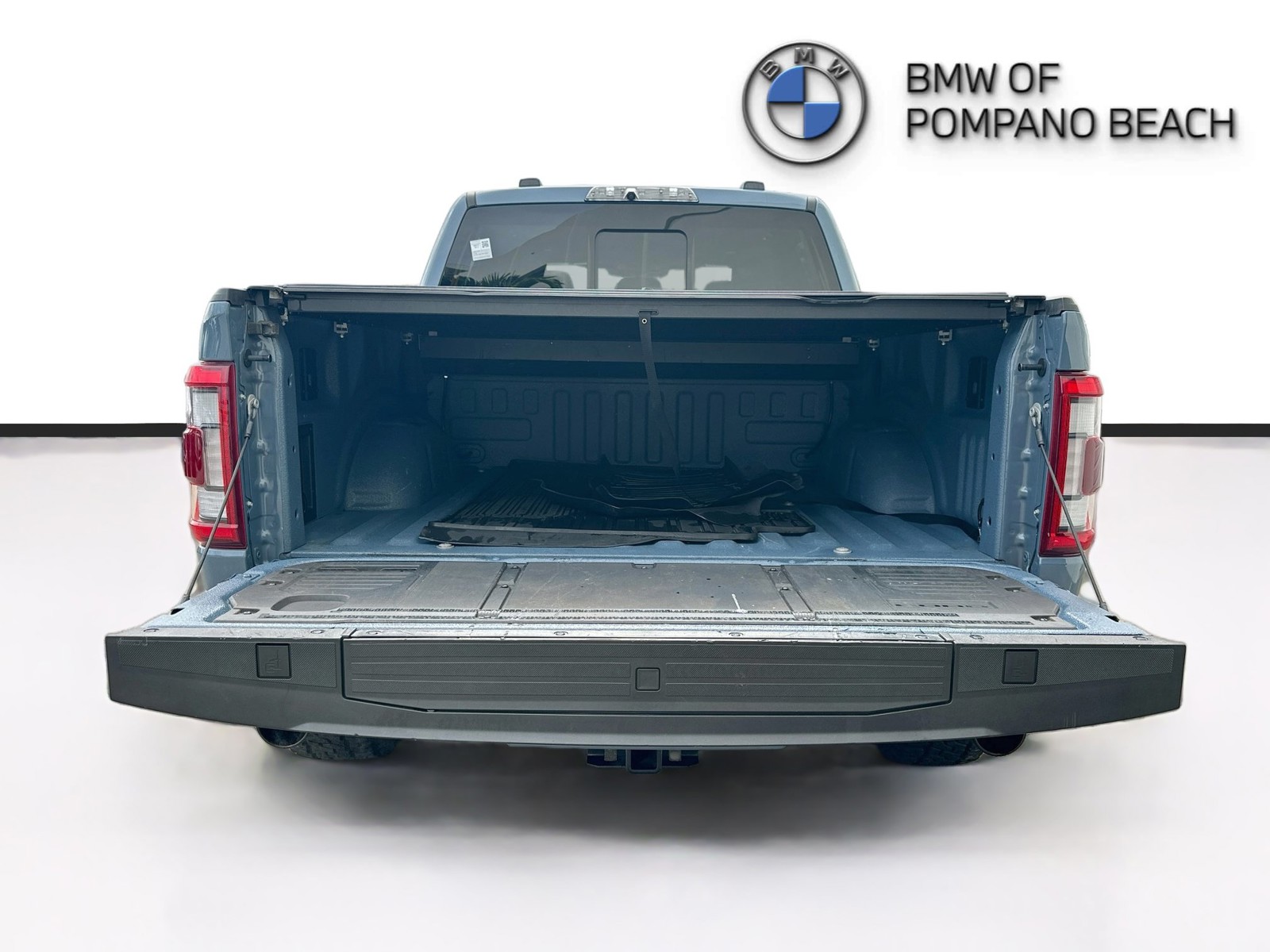 Used 2023 Azure Gray Metallic Ford Raptor image 28