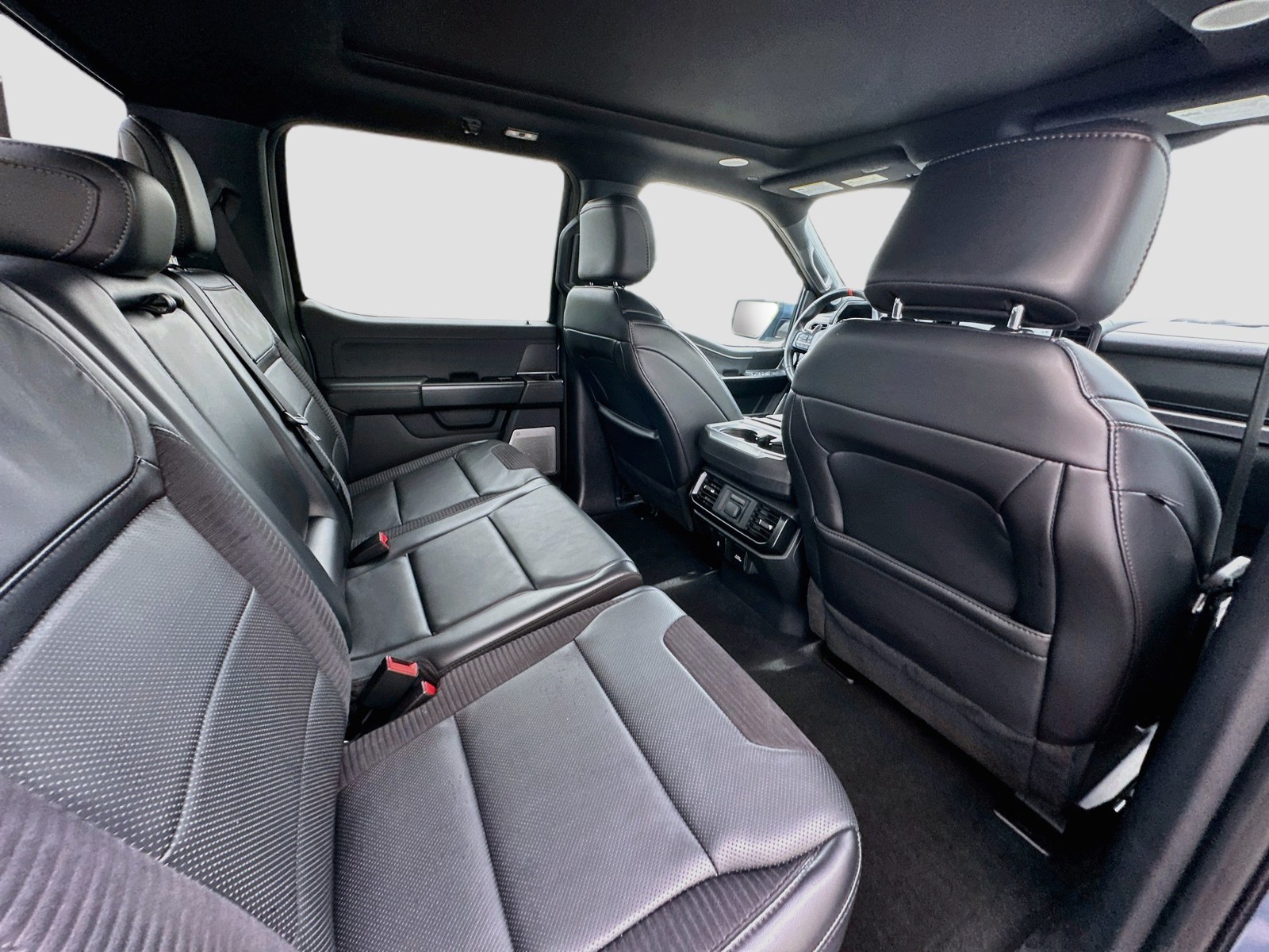 Used 2023 Azure Gray Metallic Ford Raptor image 31