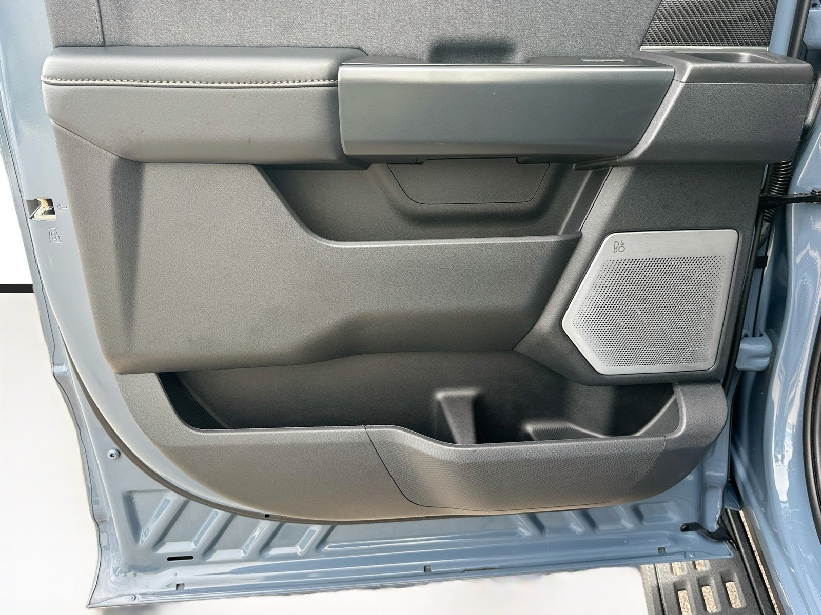 Used 2023 Azure Gray Metallic Ford Raptor image 27