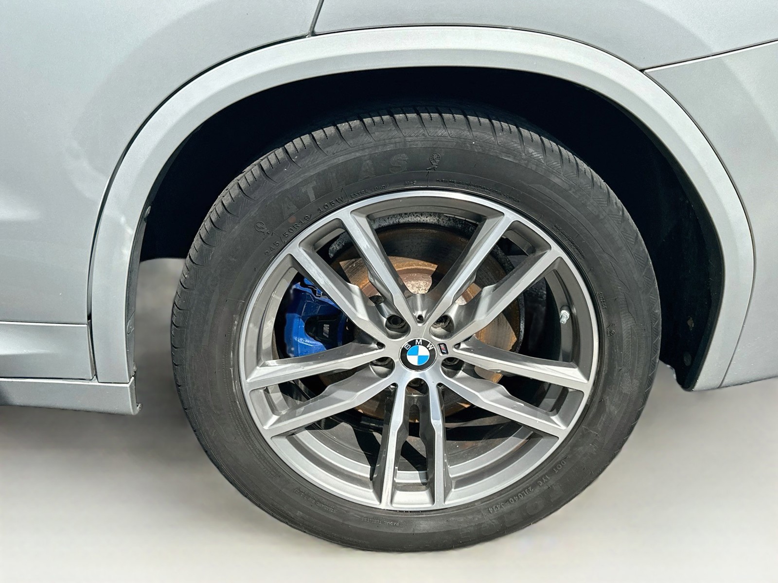Used 2018 Glacier Silver Metallic BMW M40i image 35