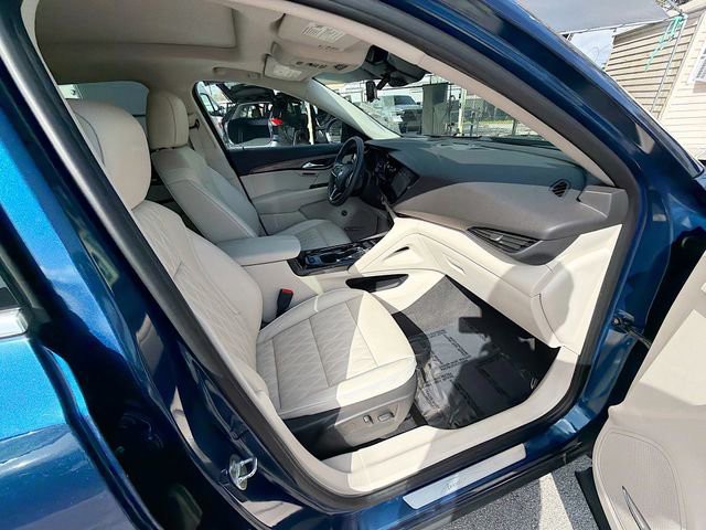 Used 2023 Sapphire Metallic Buick Avenir image 32