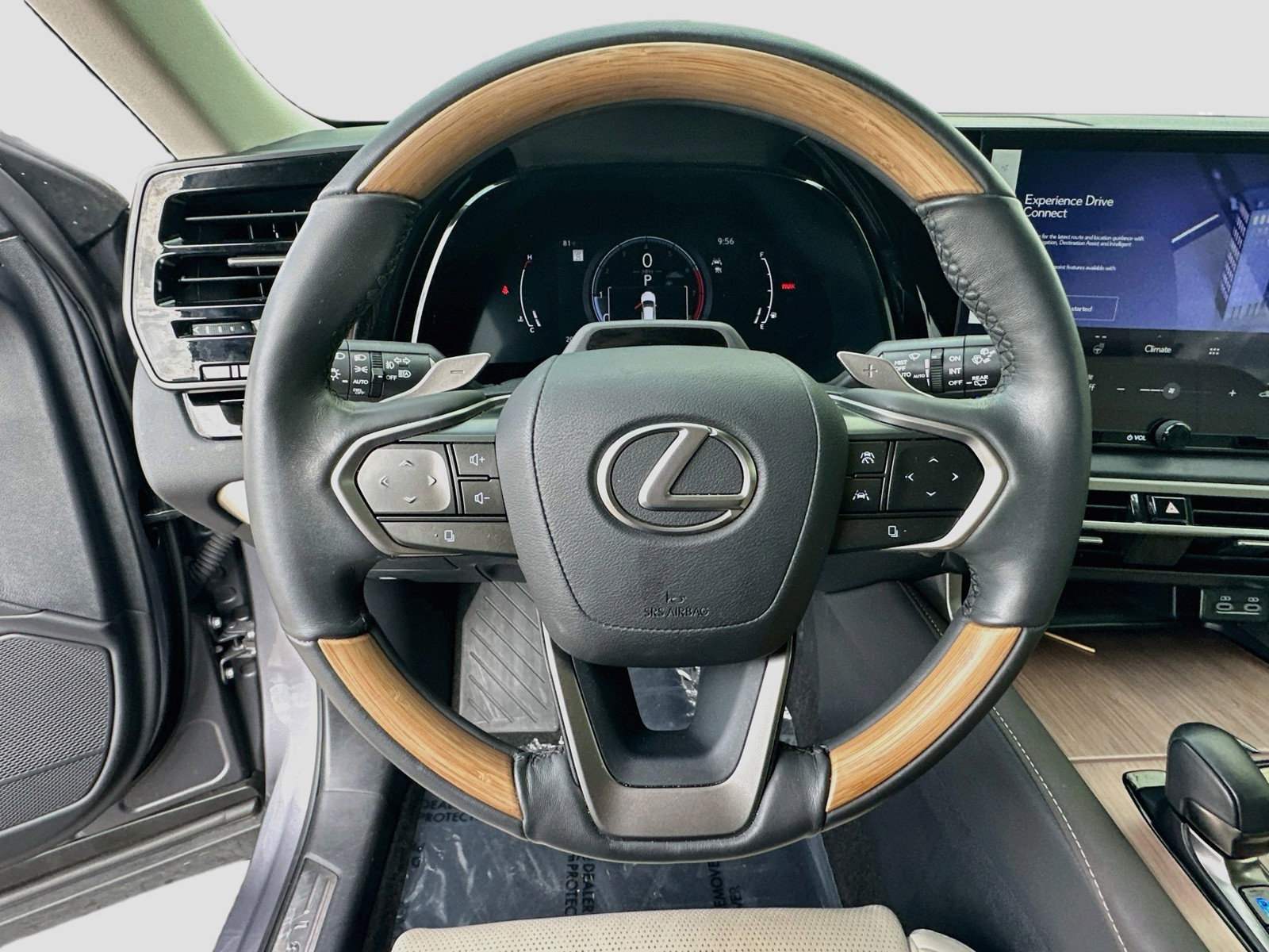 Used 2023 Gray Pearl Lexus RX 350 Luxury image 11