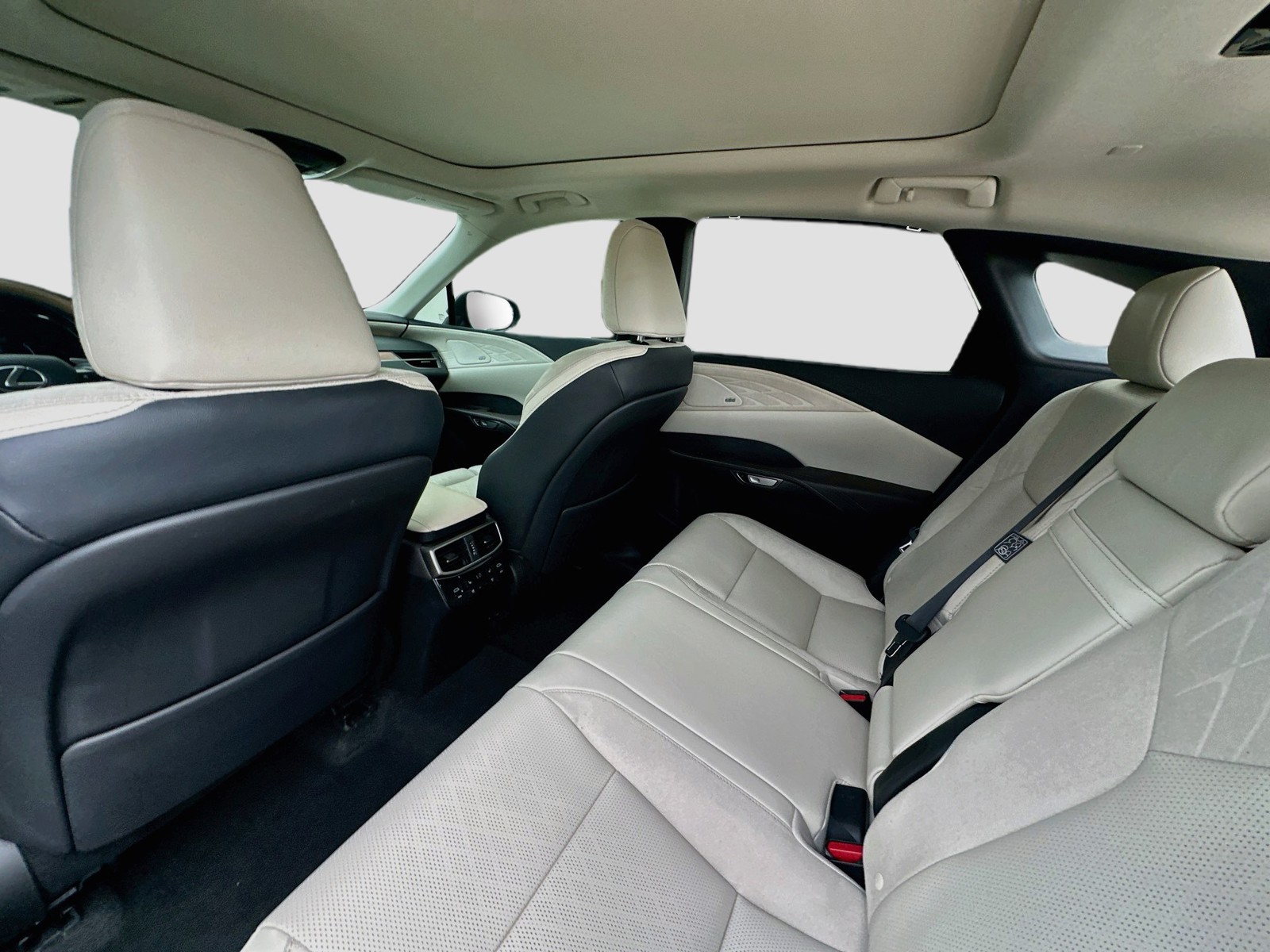 Used 2023 Gray Pearl Lexus RX 350 Luxury image 25