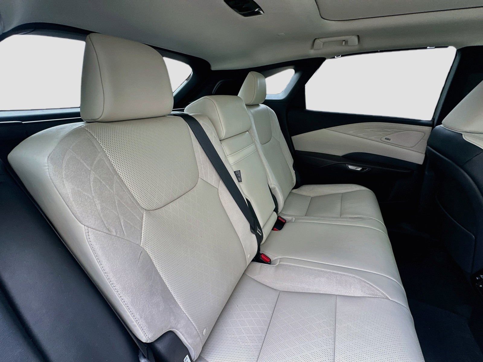 Used 2023 Gray Pearl Lexus RX 350 Luxury image 30