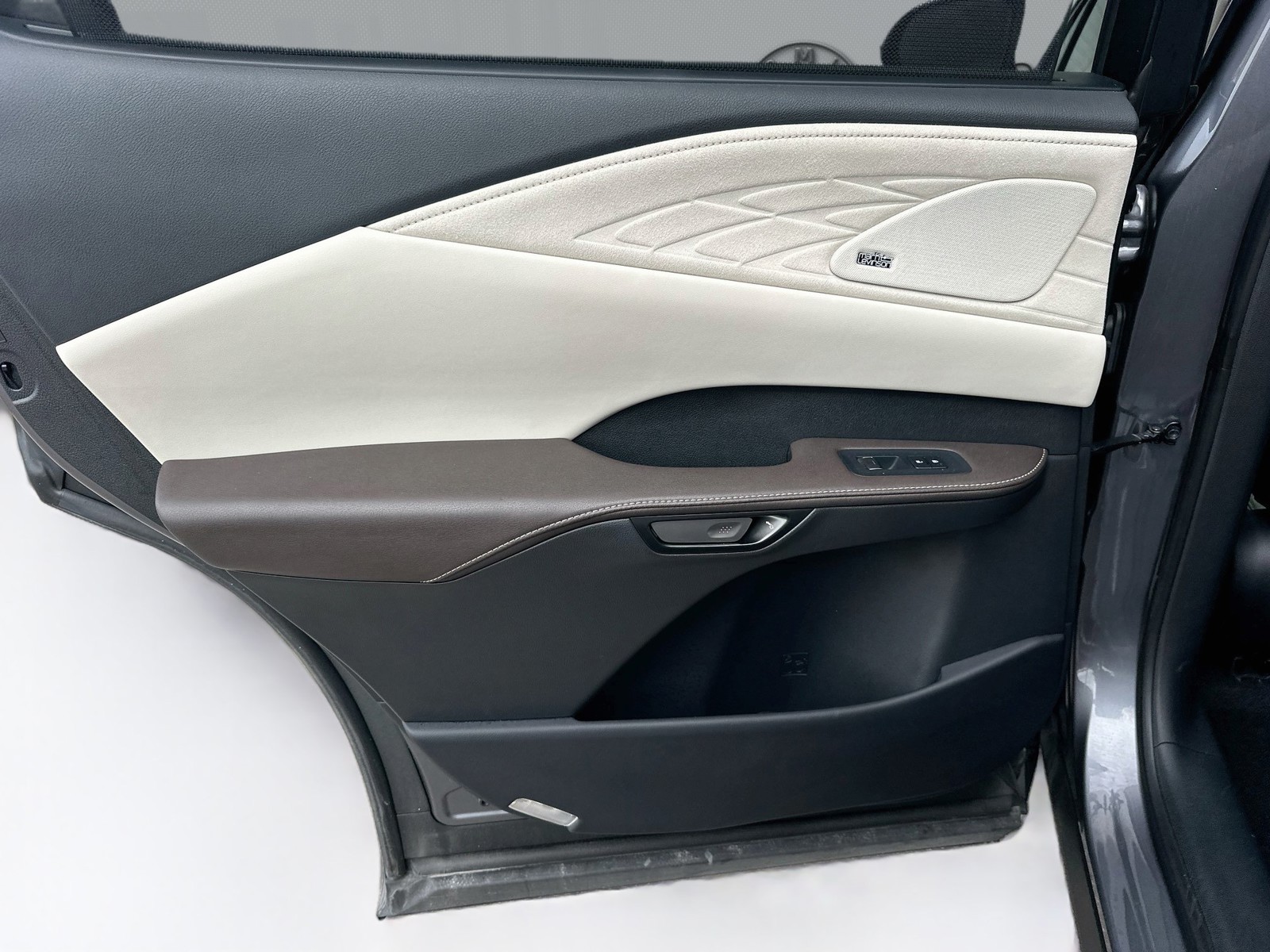 Used 2023 Gray Pearl Lexus RX 350 Luxury image 26