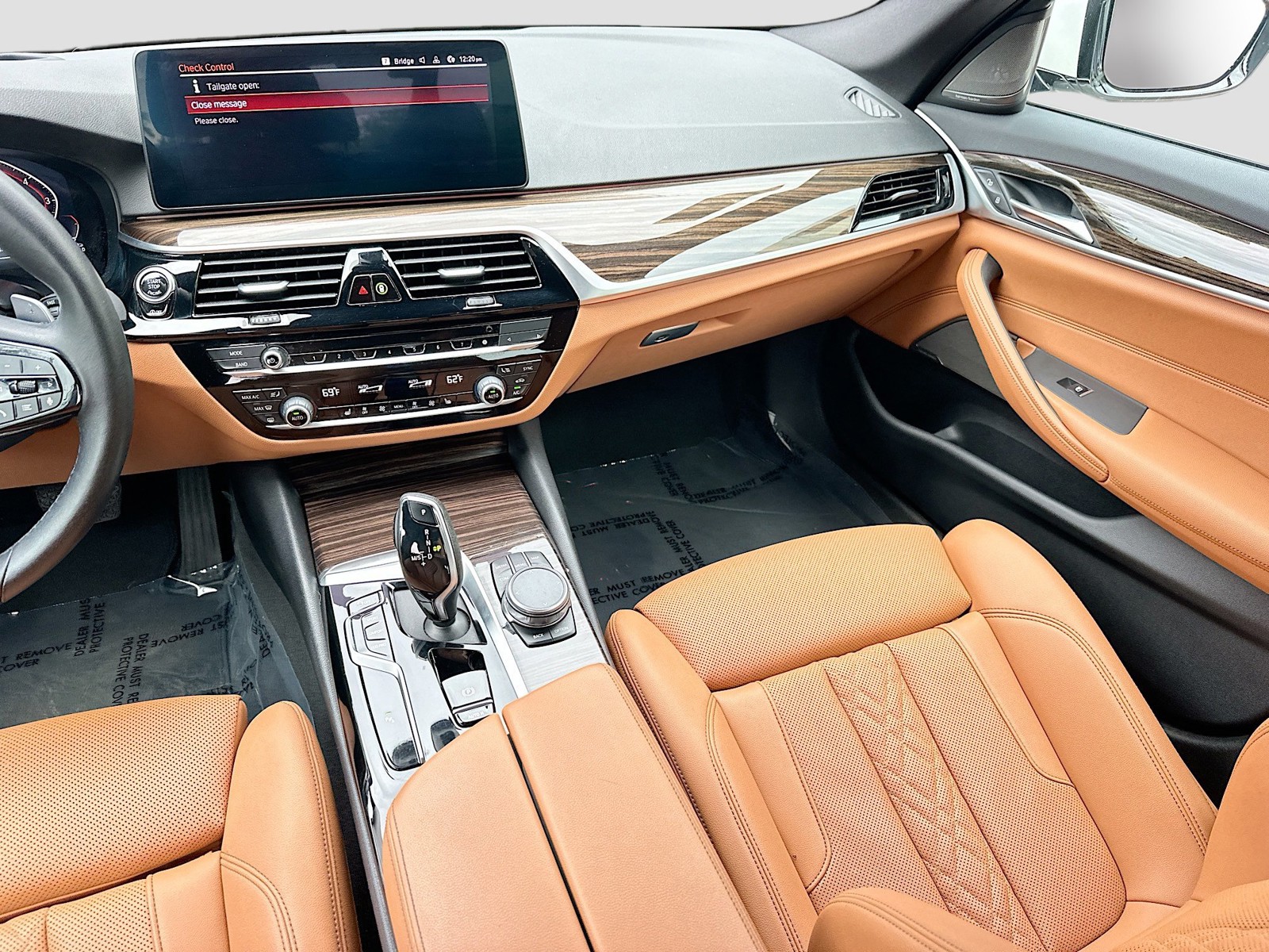 Used 2022 Mineral White Metallic BMW 530i xDrive image 22