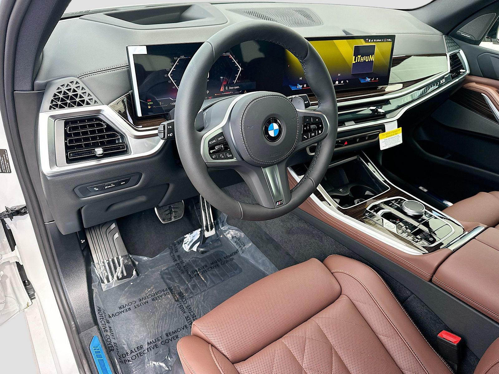 New 2026 Mineral White Metallic BMW xDrive40i image 8