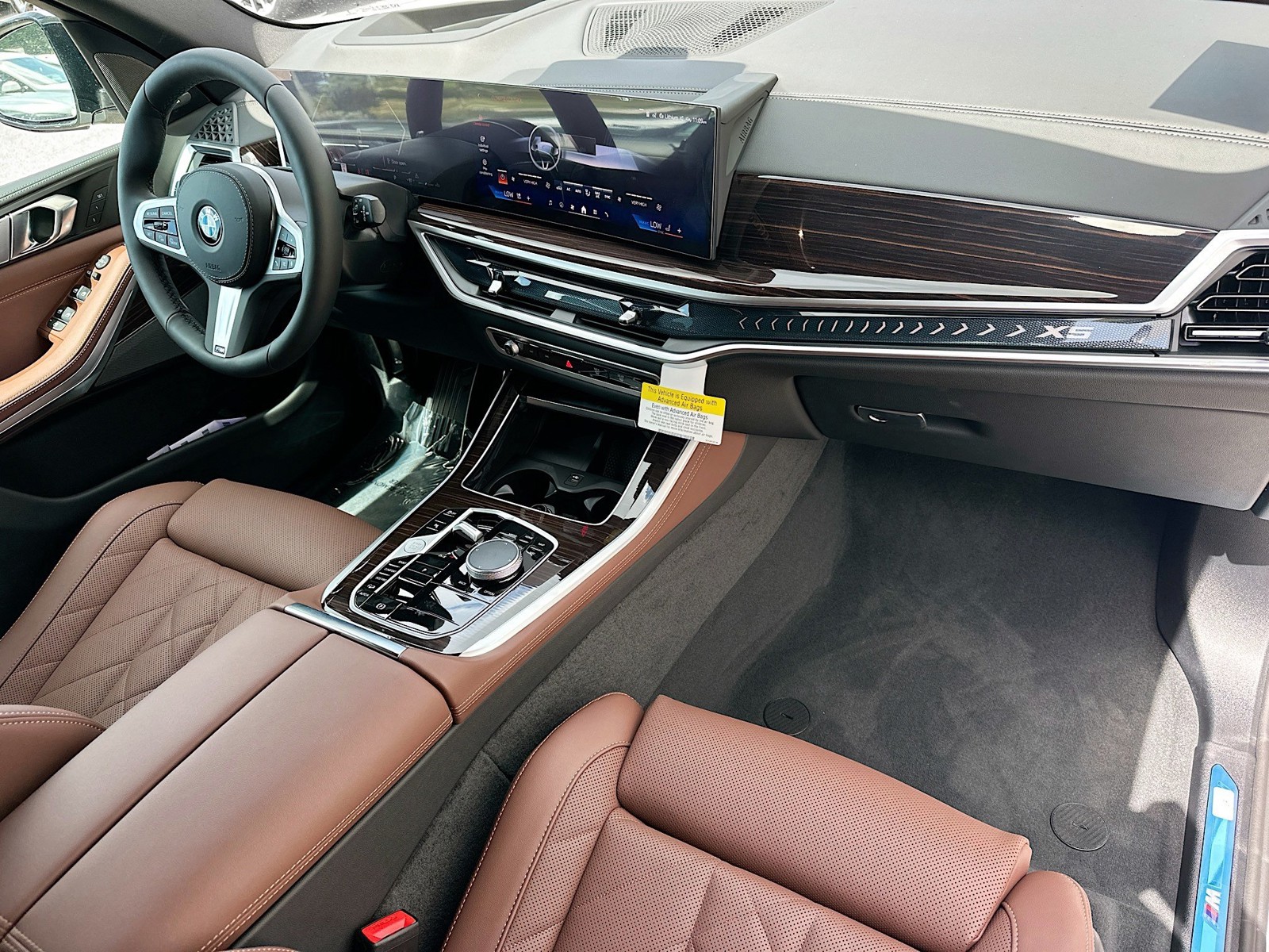 New 2026 Mineral White Metallic BMW xDrive40i image 23