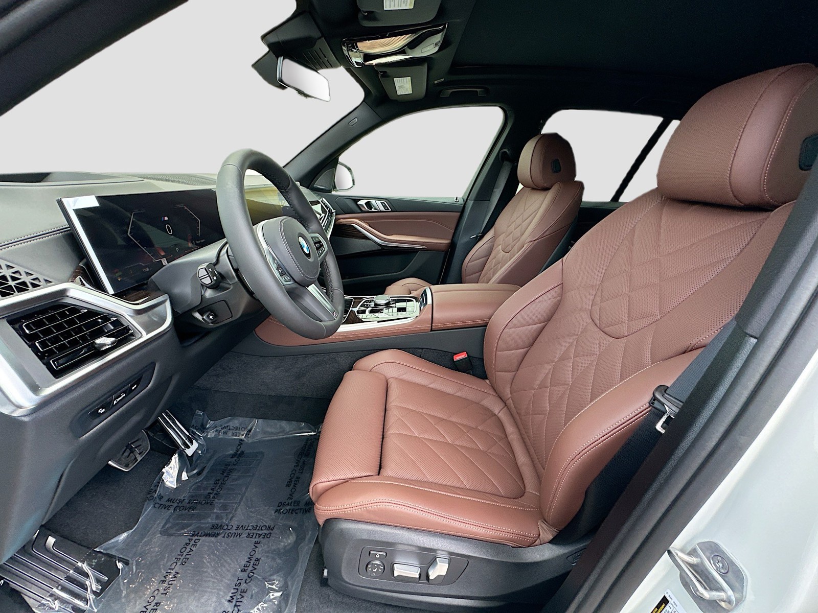 New 2026 Mineral White Metallic BMW xDrive40i image 16