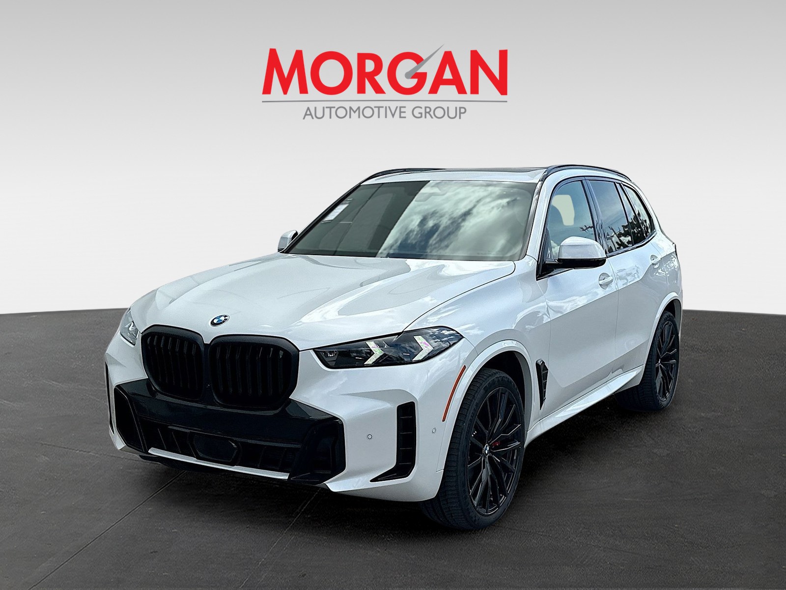 New 2026 Mineral White Metallic BMW xDrive40i image 3