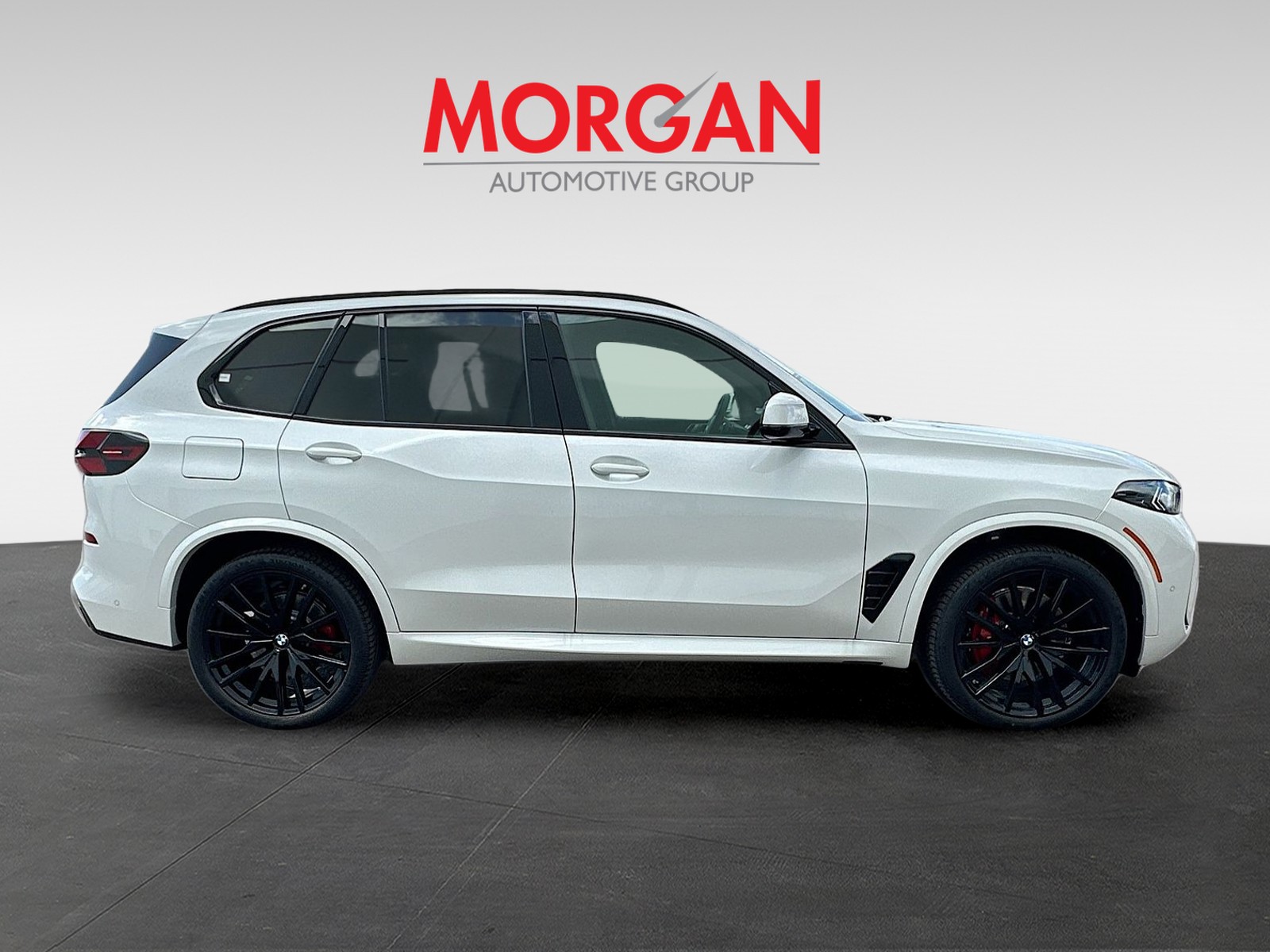 New 2026 Mineral White Metallic BMW xDrive40i image 7