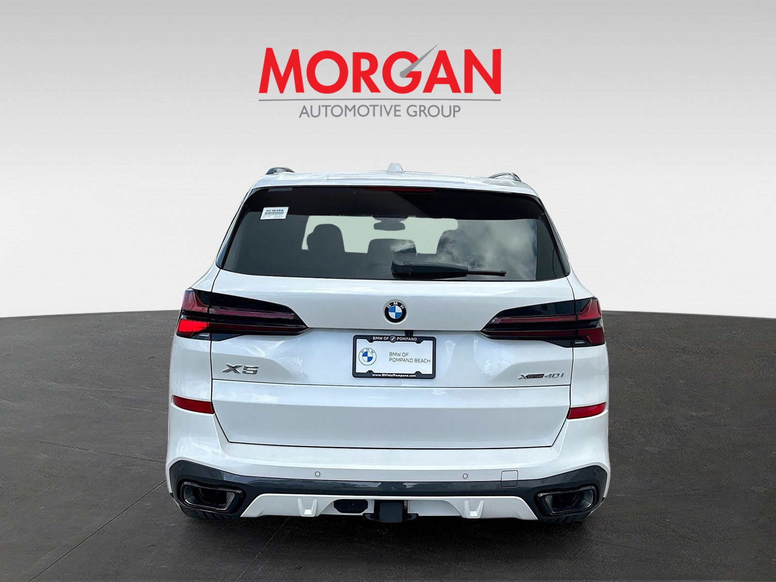 New 2026 Mineral White Metallic BMW xDrive40i image 5