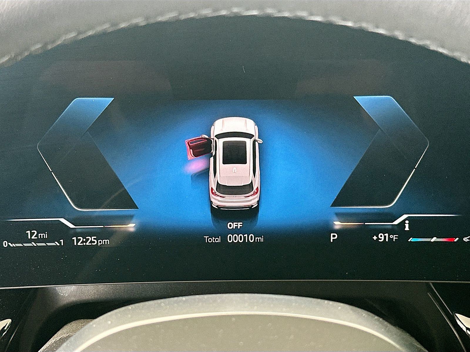 New 2026 Mineral White Metallic BMW xDrive28i image 8
