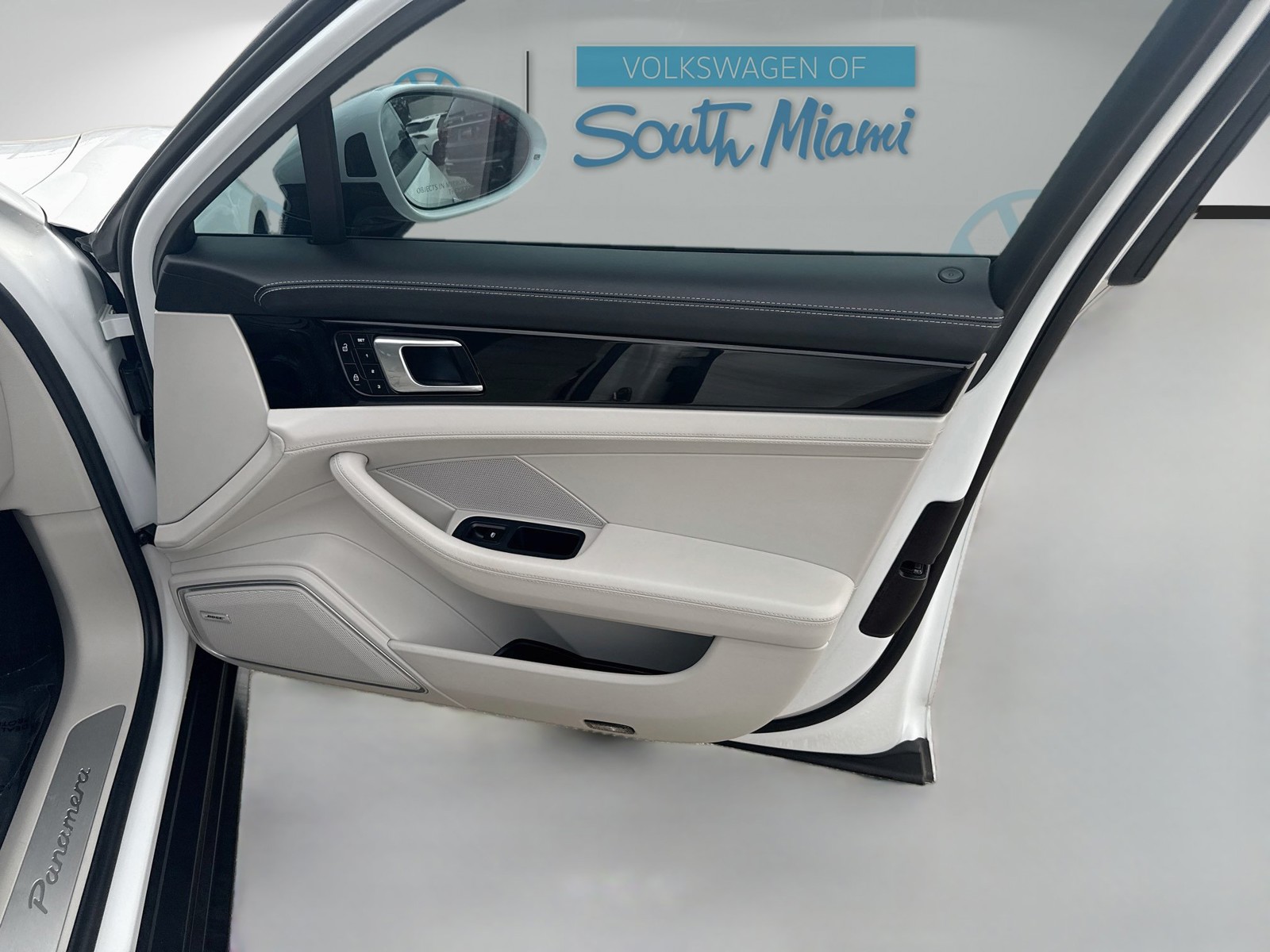 Used 2023 White Porsche 4 image 34