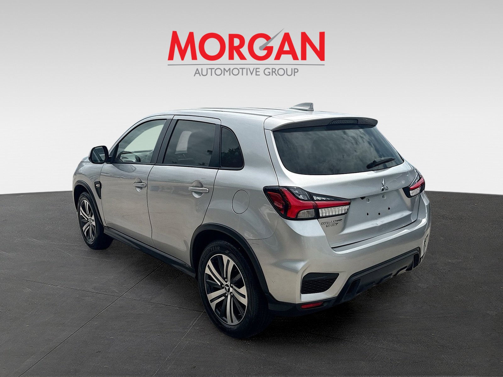Used 2021 Silver Mitsubishi ES image 5