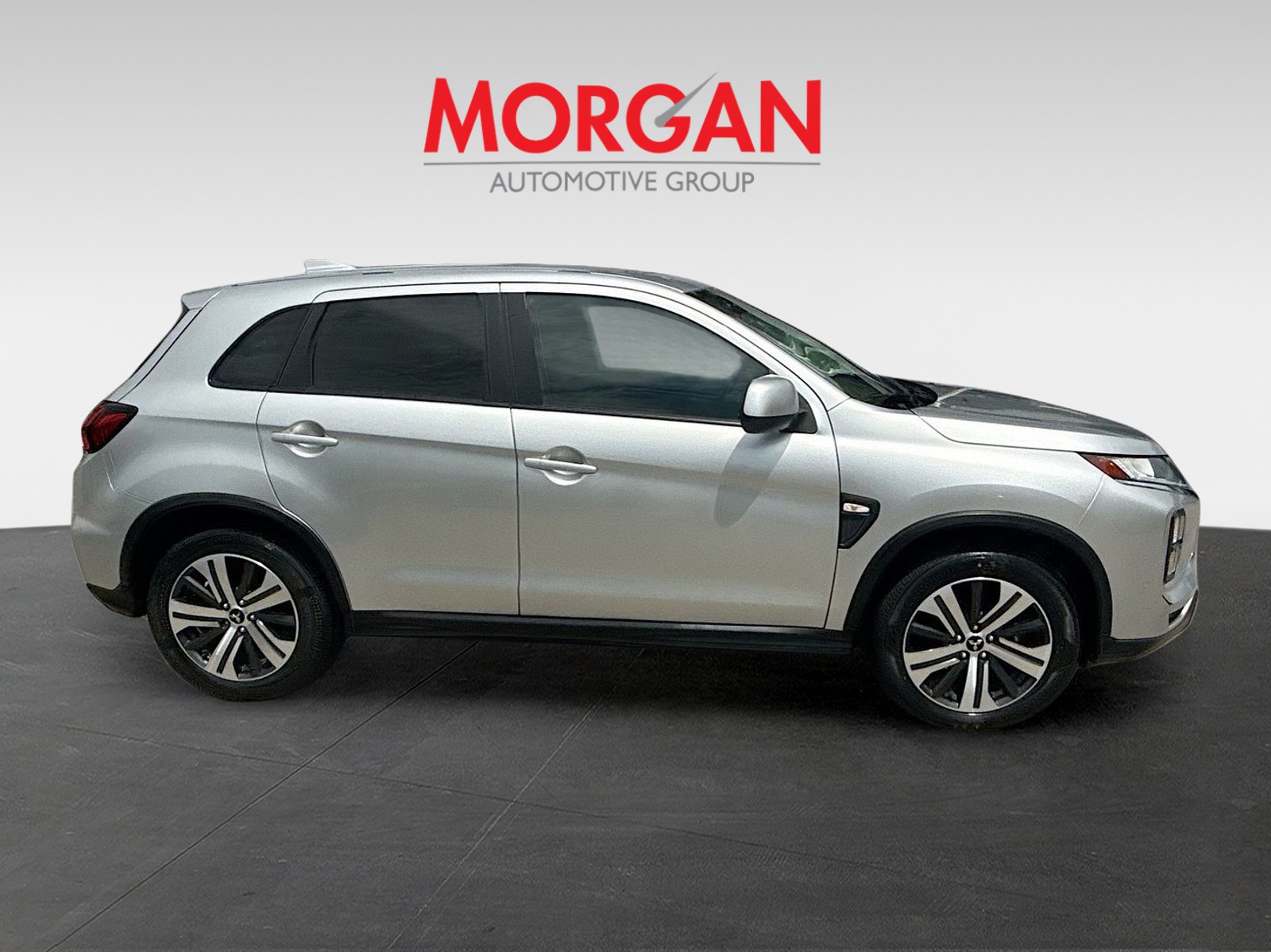 Used 2021 Silver Mitsubishi ES image 8