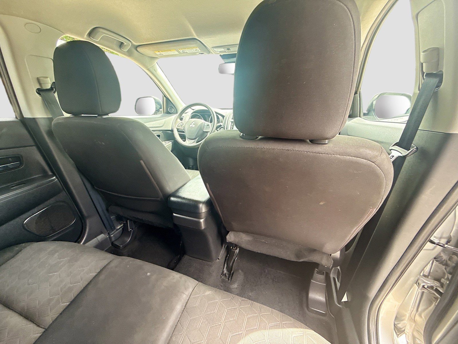 Used 2021 Silver Mitsubishi ES image 28