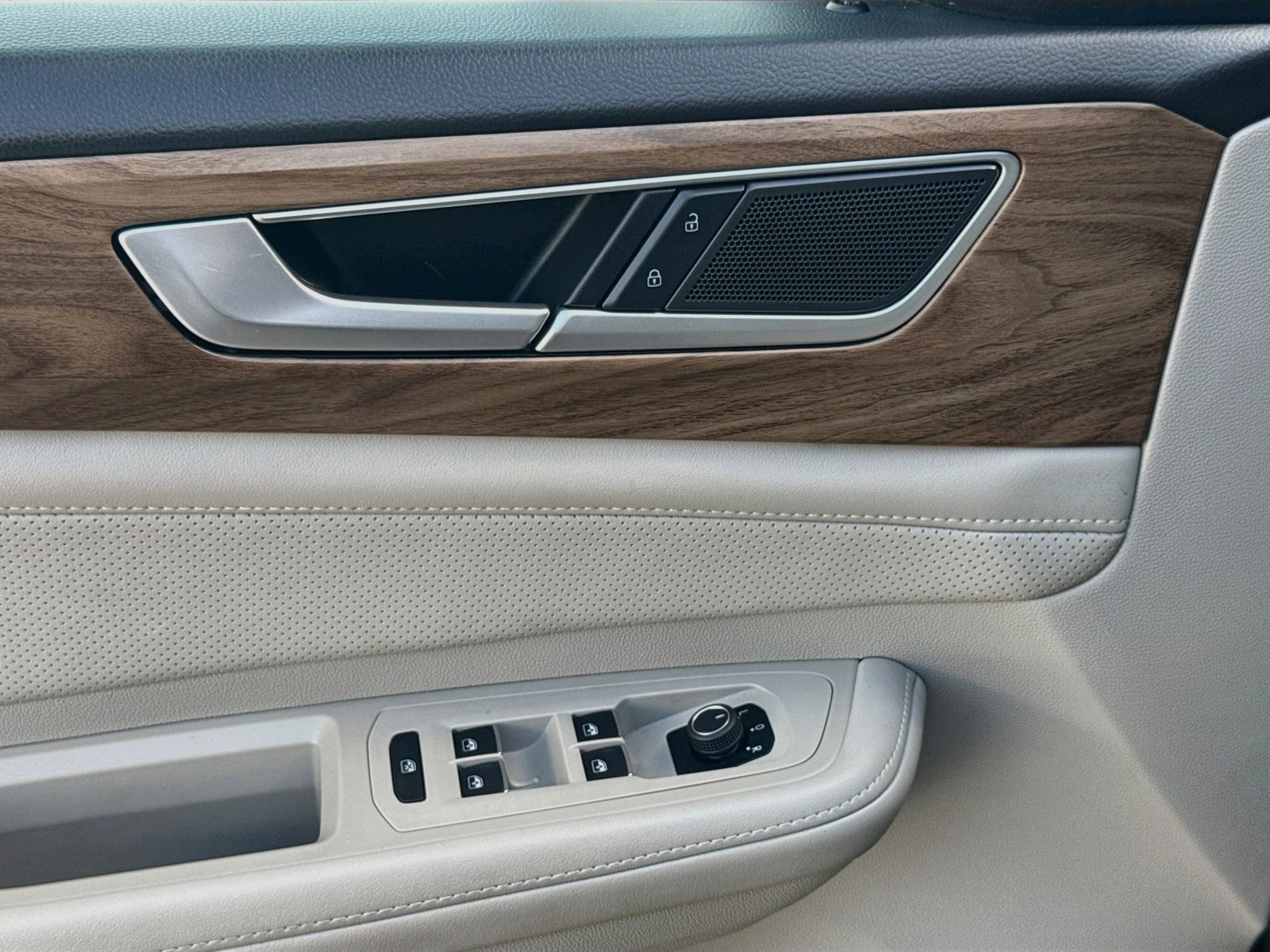 Certified Used 2024 Gray Volkswagen 2.0T SE image 16