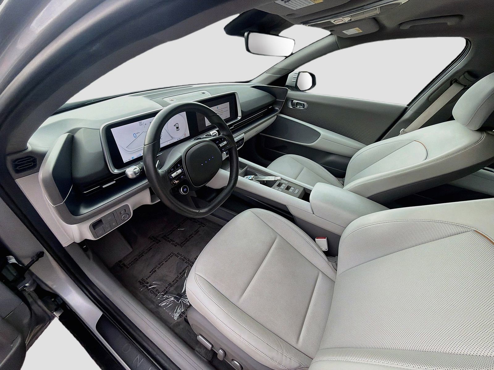 Used 2024 Curated Silver Hyundai SEL image 9