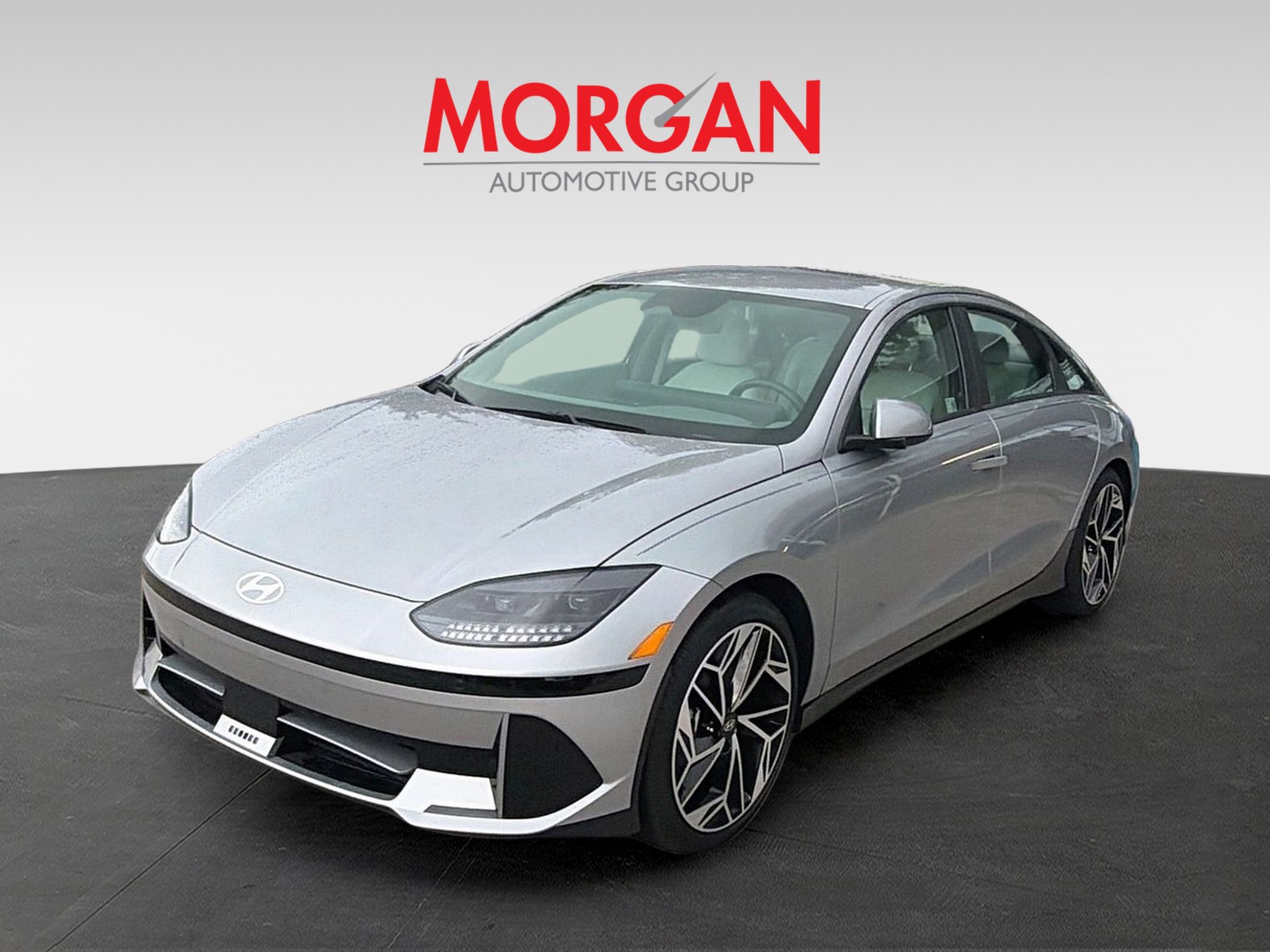 Used 2024 Curated Silver Hyundai SEL image 3