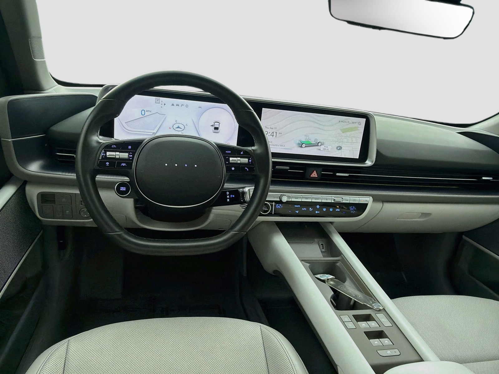 Used 2024 Curated Silver Hyundai SEL image 21